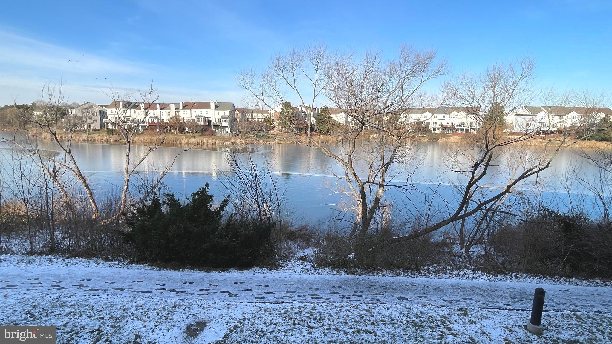 ASHBURN VILLAGE - Residential Lease