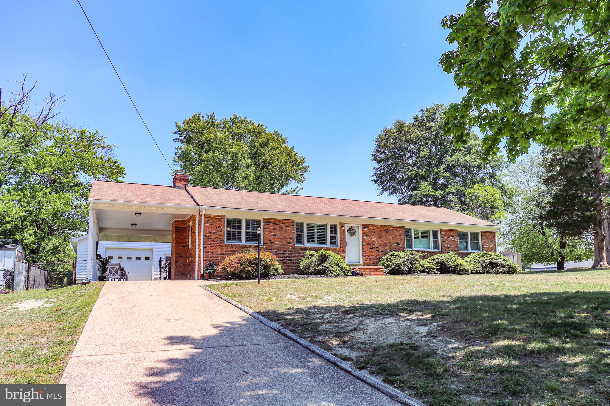 223 SPRING KNOLL CIRCLE