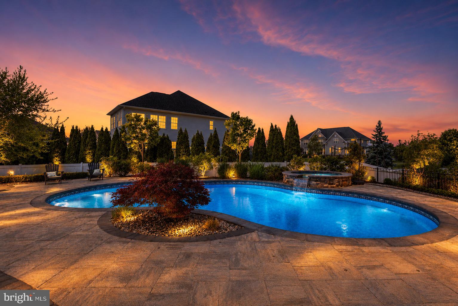 412 GARDENIA DRIVE