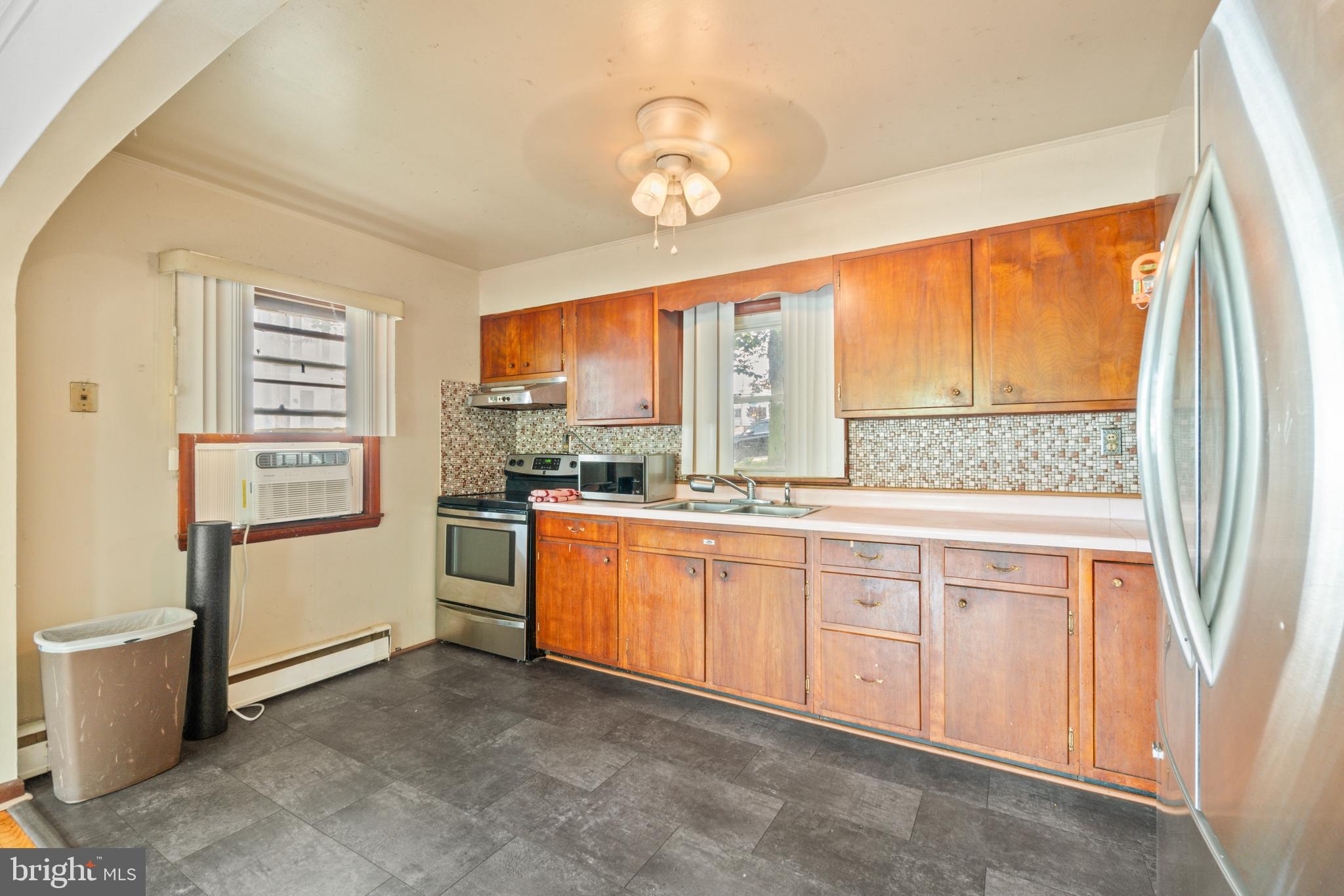 PARKVILLE HEIGHTS - Residential
