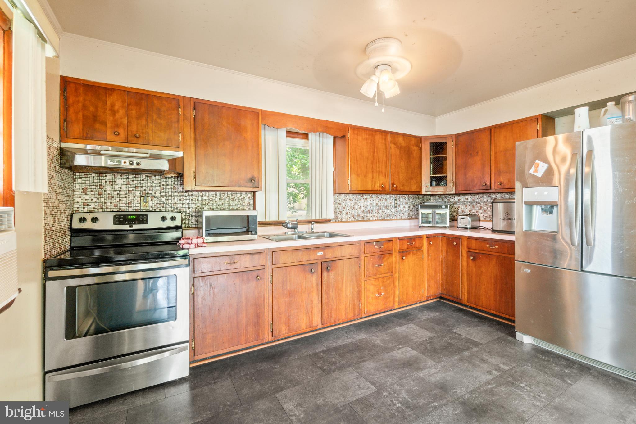 PARKVILLE HEIGHTS - Residential
