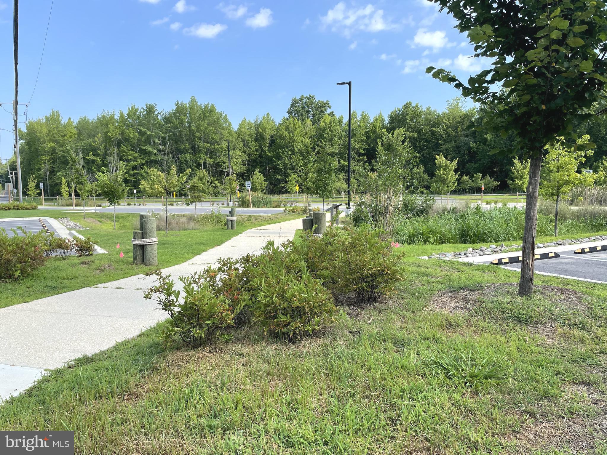 SAUNDERS POINT - Residential