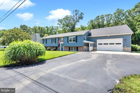 1521 WARFIELD ROAD EDGEWATER MD 21037