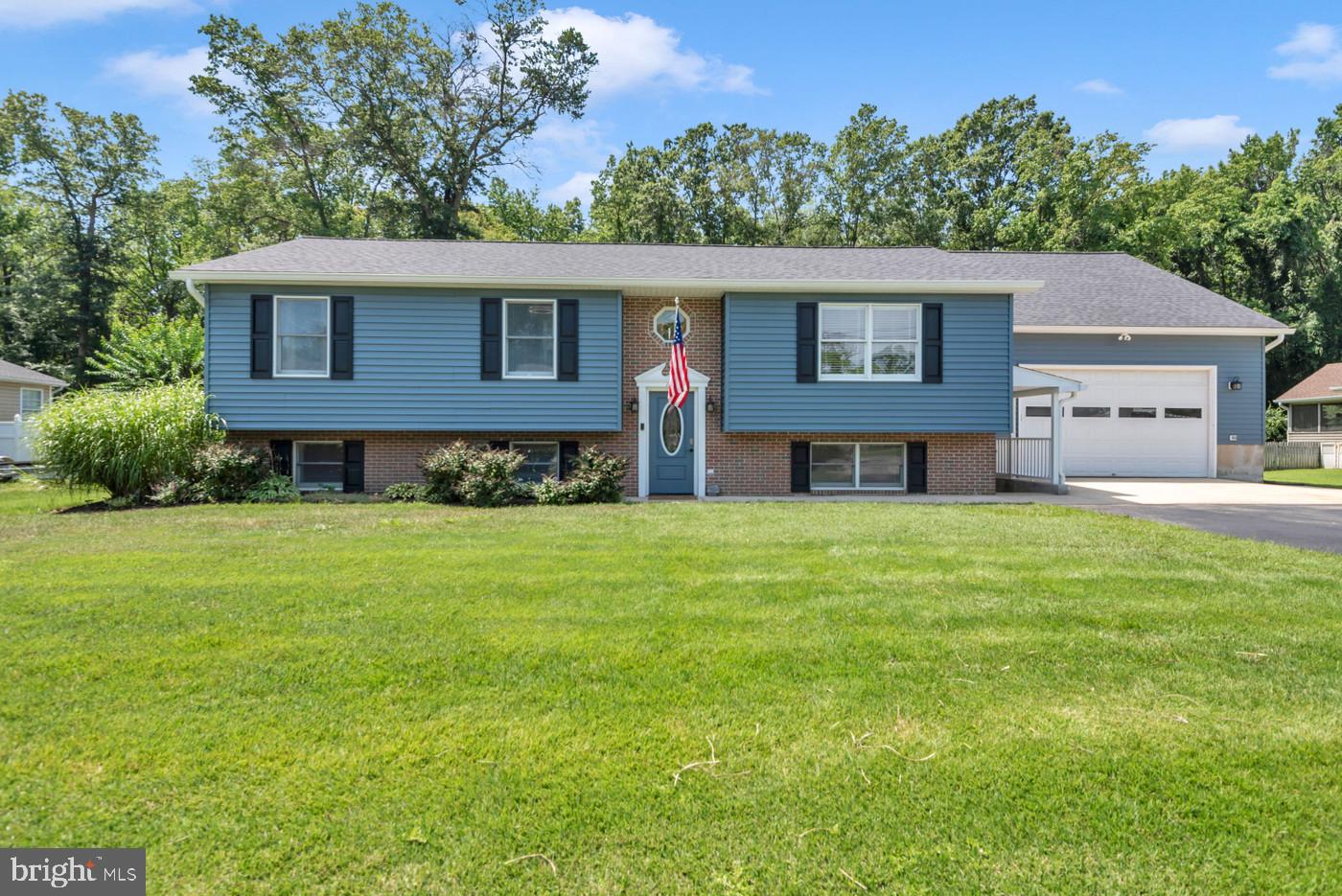 Wow! Amazing Property! Located in Saunders Point, this house is only 2 blocks to the community deck and beach that overlooks the South River and Bay. Behind the house is Beverly Triton Park - beautiful view of trees and means no one can build there. Current owners have updated this home with an extended 500 SF for the Living/Sun Room with Large Windows overlooking the improved back yard and trees beyond. Additional Room was added in the Bonus Room and the Loft. A Screened-in Porch was added and a deck off this as well as a Stamped Concrete Patio. Even the Shed was updated and has Electricity.
The Living/Sun Room adjoins the Updated Kitchen and Dining Area which makes for Great Family or Friend Entertaining or just relaxing. The Kitchen Area was also extended with a Pantry, extra counter space, new appliances, backsplash, and an extra sink in a new island of cabinets for a coffee station or prep area. Owners also added Bedrooms and Baths to the upper loft area and lower part which can be accessed from the Living Room. Baths were updated with Walk-in Showers! The level rear yard was fenced in and a French Drain was installed. The Landscaping includes trees and shrubs and is beautiful--a joy to enjoy from the Living Room/Sun Room and Screened-in Porch. The House was re-wrapped and new siding. (See the attached list of renovations that were completed by Owners and all done with permits by a licensed contractor.)
In addition to the community deck and beach, Saunders Point also has a playground with playground equipment, basketball ct, and a bench you can sit on to watch the kids play or just enjoy the water--this is located at the end of Carvel Lane. Saunders Point is between 2 county Parks: Beverly Triton Beach and Mayo Beach. There is a small trail that connects Saunders Point to Mayo Beach.
To really appreciate this house, one must come and take a look! Ready to sell it to you!
