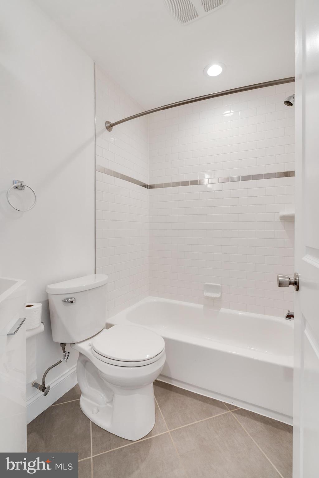 PASSYUNK SQUARE - Residential