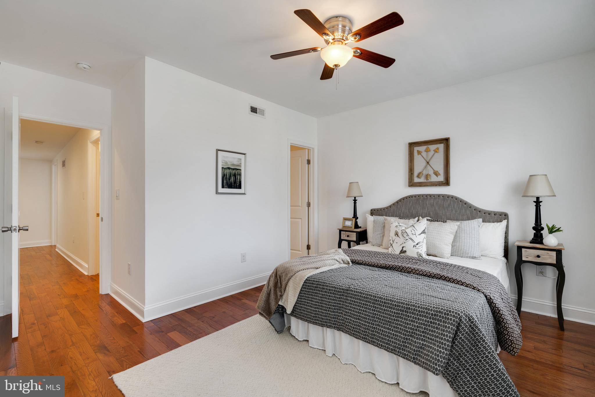 PASSYUNK SQUARE - Residential