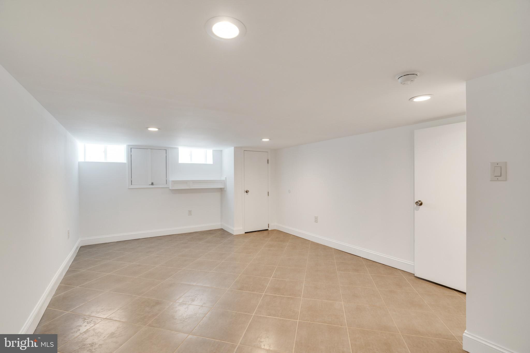 PASSYUNK SQUARE - Residential