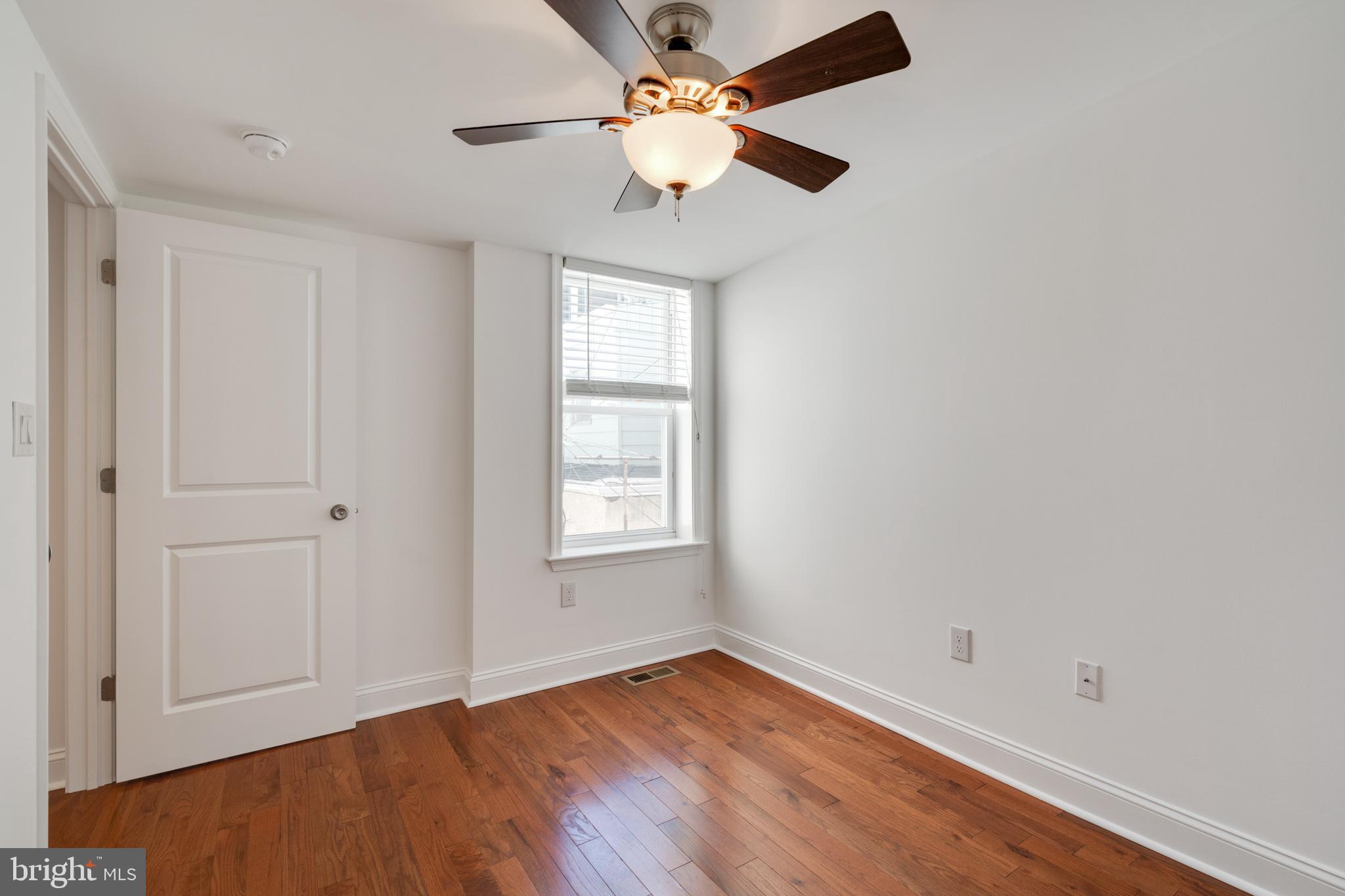 PASSYUNK SQUARE - Residential