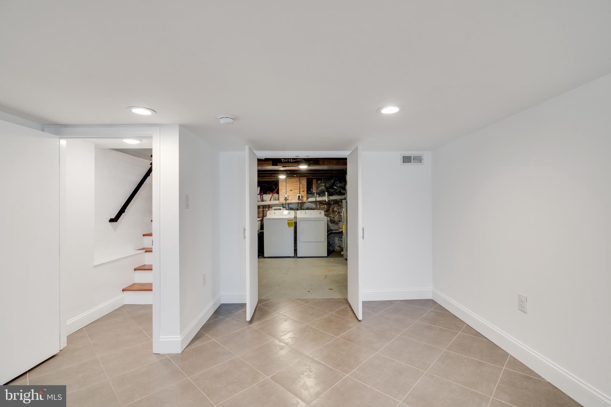 PASSYUNK SQUARE - Residential