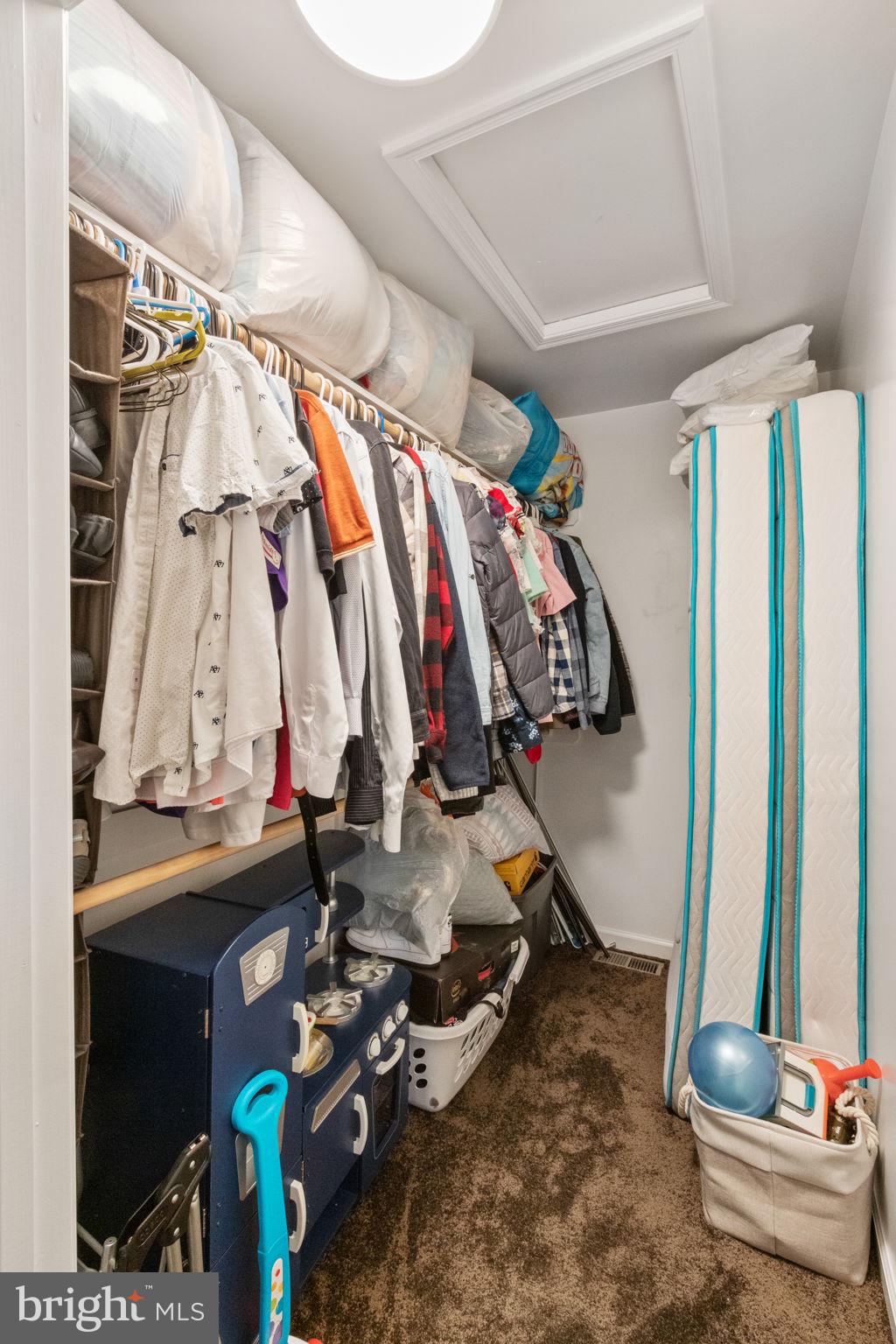 THE ESTATES AT LIGHT LANE - Residential