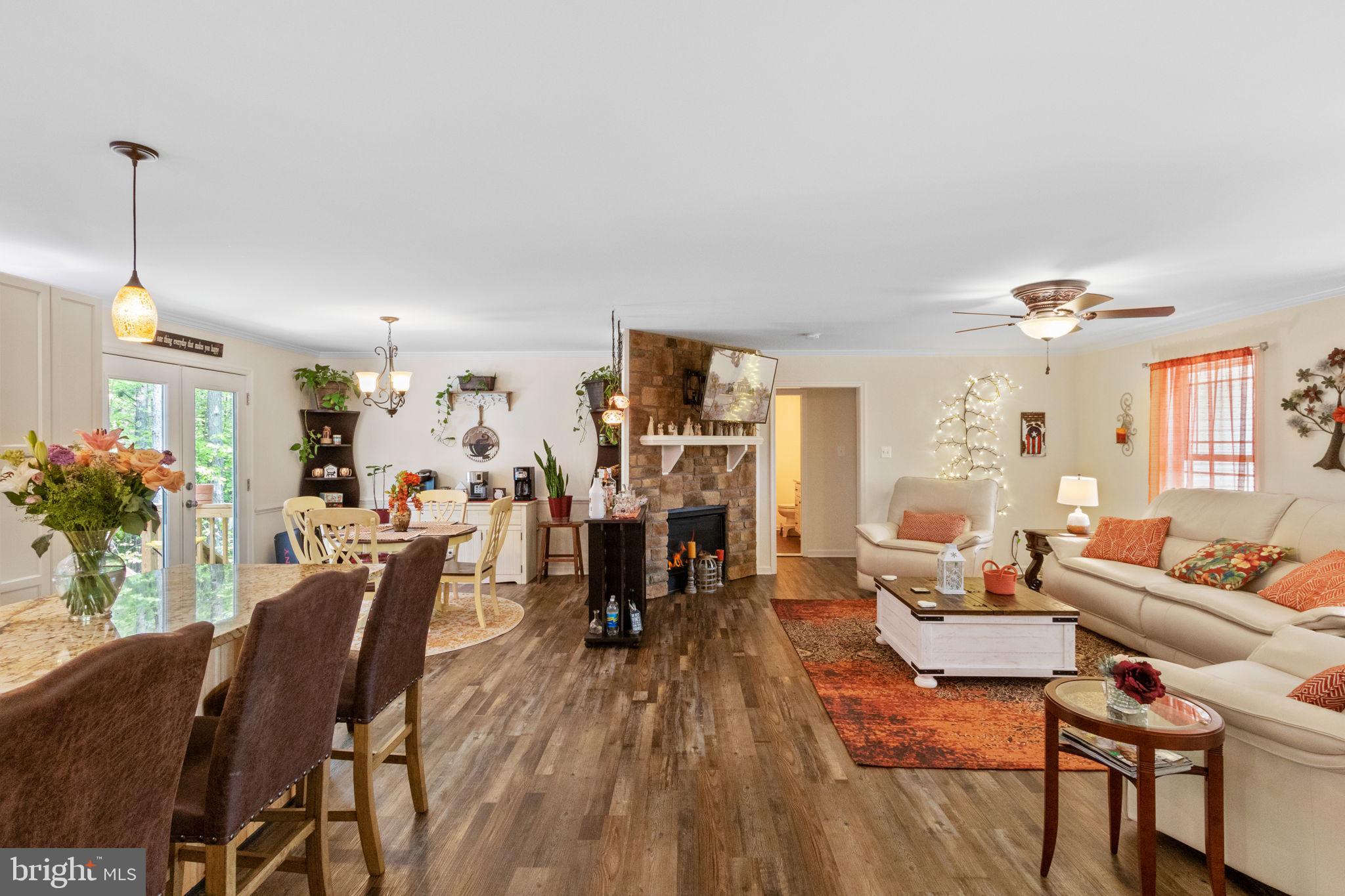 THE ESTATES AT LIGHT LANE - Residential