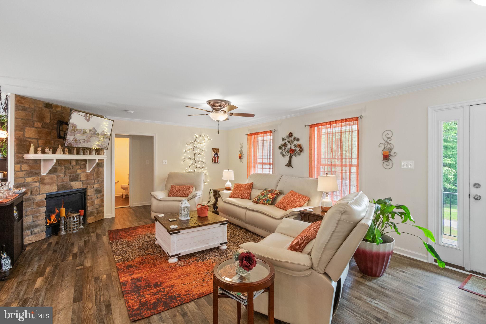 THE ESTATES AT LIGHT LANE - Residential