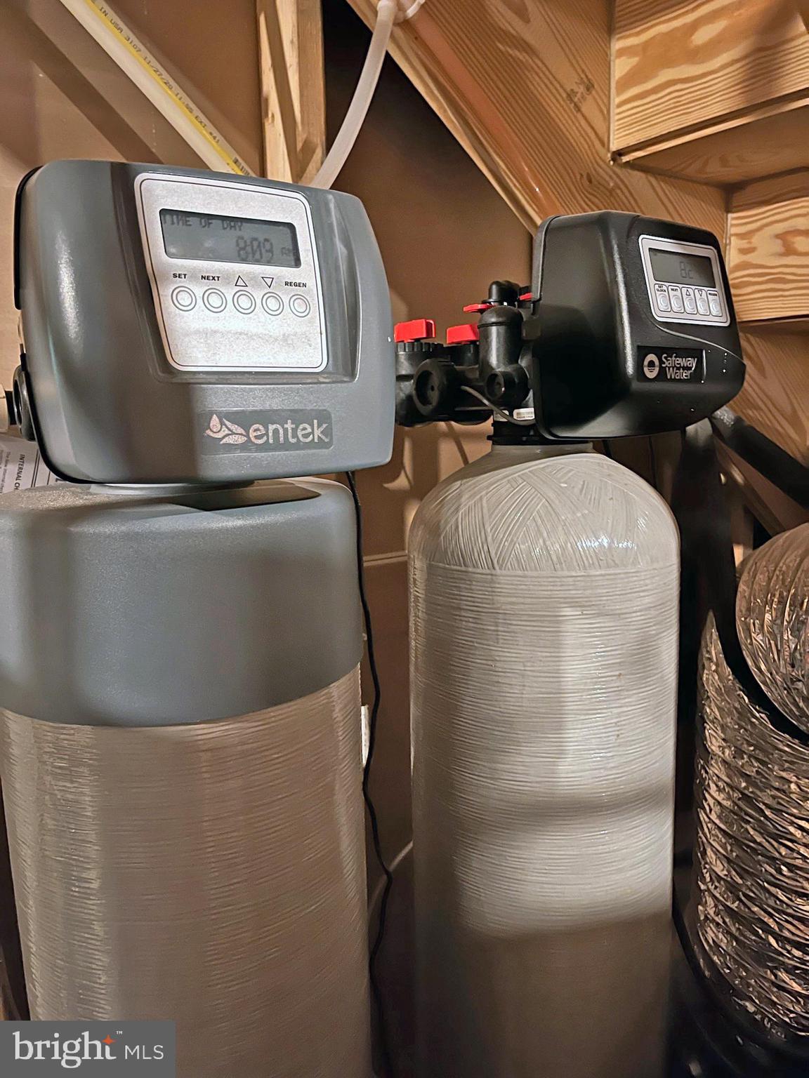 THE ESTATES AT LIGHT LANE - Residential