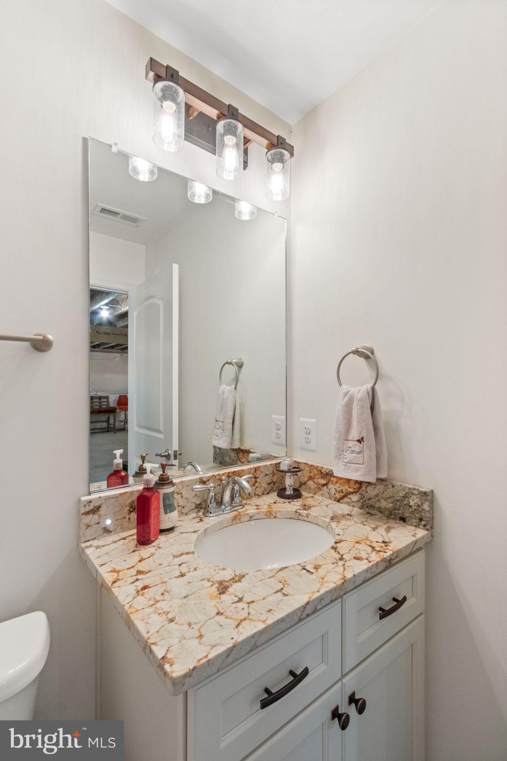 THE ESTATES AT LIGHT LANE - Residential