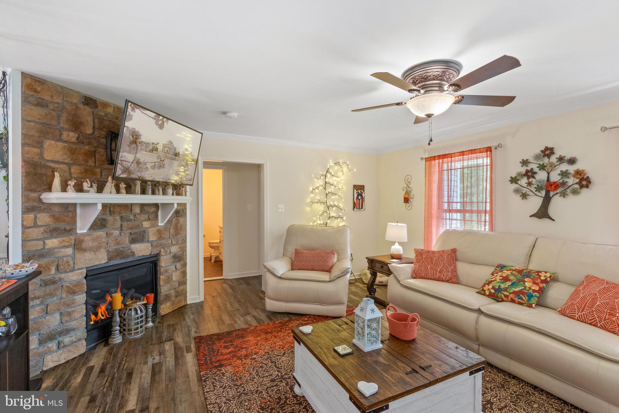 THE ESTATES AT LIGHT LANE - Residential