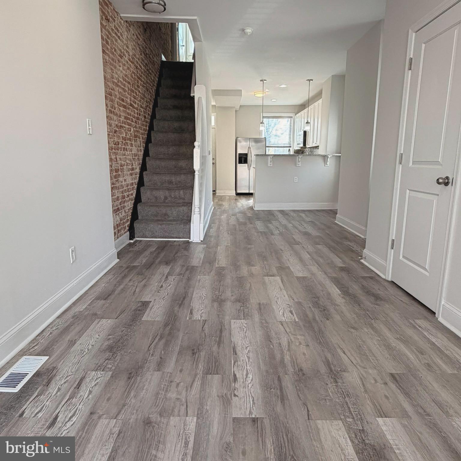 GREENSPRING - Residential