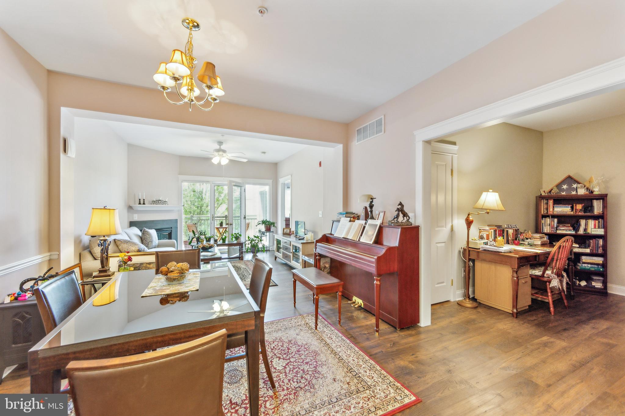 176 BUCKTOWN XING 4-2-C