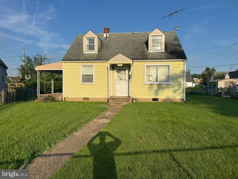 Homes For Sale - 3506 Cornwall Court<br/> BALTIMORE, MD 21222