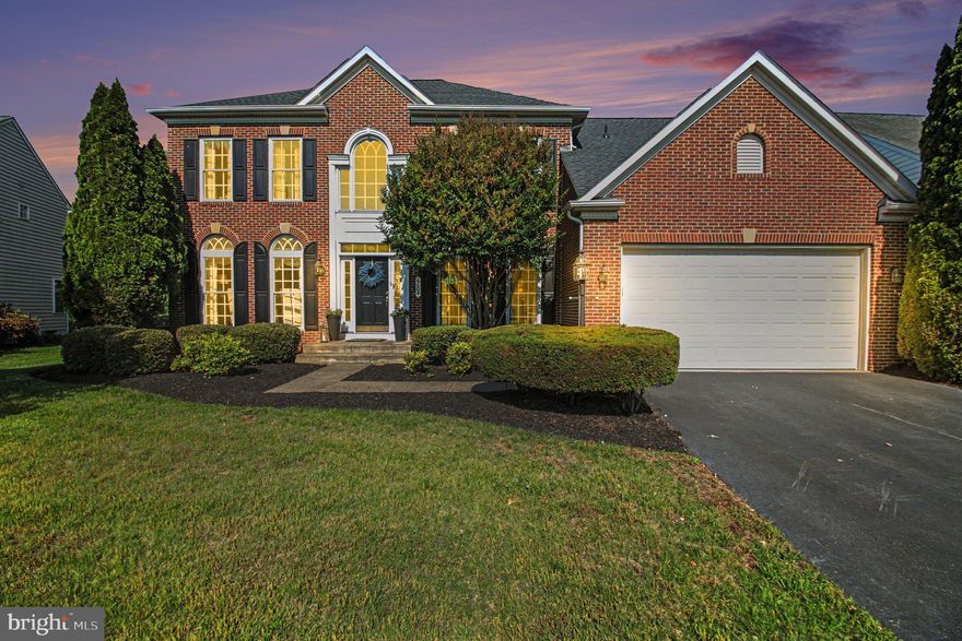 Beautiful house in the sought after gated community of Piedmont. House has over 3000 sq ft in the two upper levels plus a fully finished basement that adds an extra 1000 sq ft of living space. House features 4 bedrooms upstairs, including a spacious primary suite with an updated primary bathroom. Two more bedrooms share a full bathroom upstairs, and the fourth bedroom has its own en-suite bathroom. Updated modern kitchen that opens to a light filled sunroom, a living room and separate family room make the main floor an ideal gathering place. A separate office for working or studying complete the main floor design. The basement has a bar area, game room, a separate flex room and another full bathroom. The basement walks up to a fenced-in backyard with stone patio and professional landscaping with mature trees that provide privacy and an ideal space for outdoor activities.