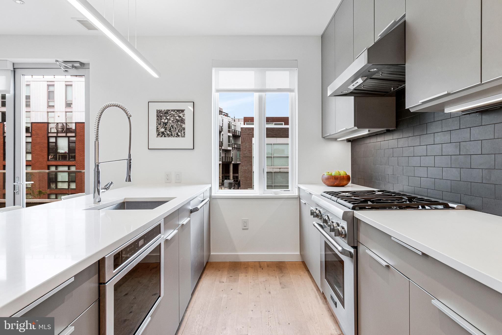 1932 9TH STREET NW R401