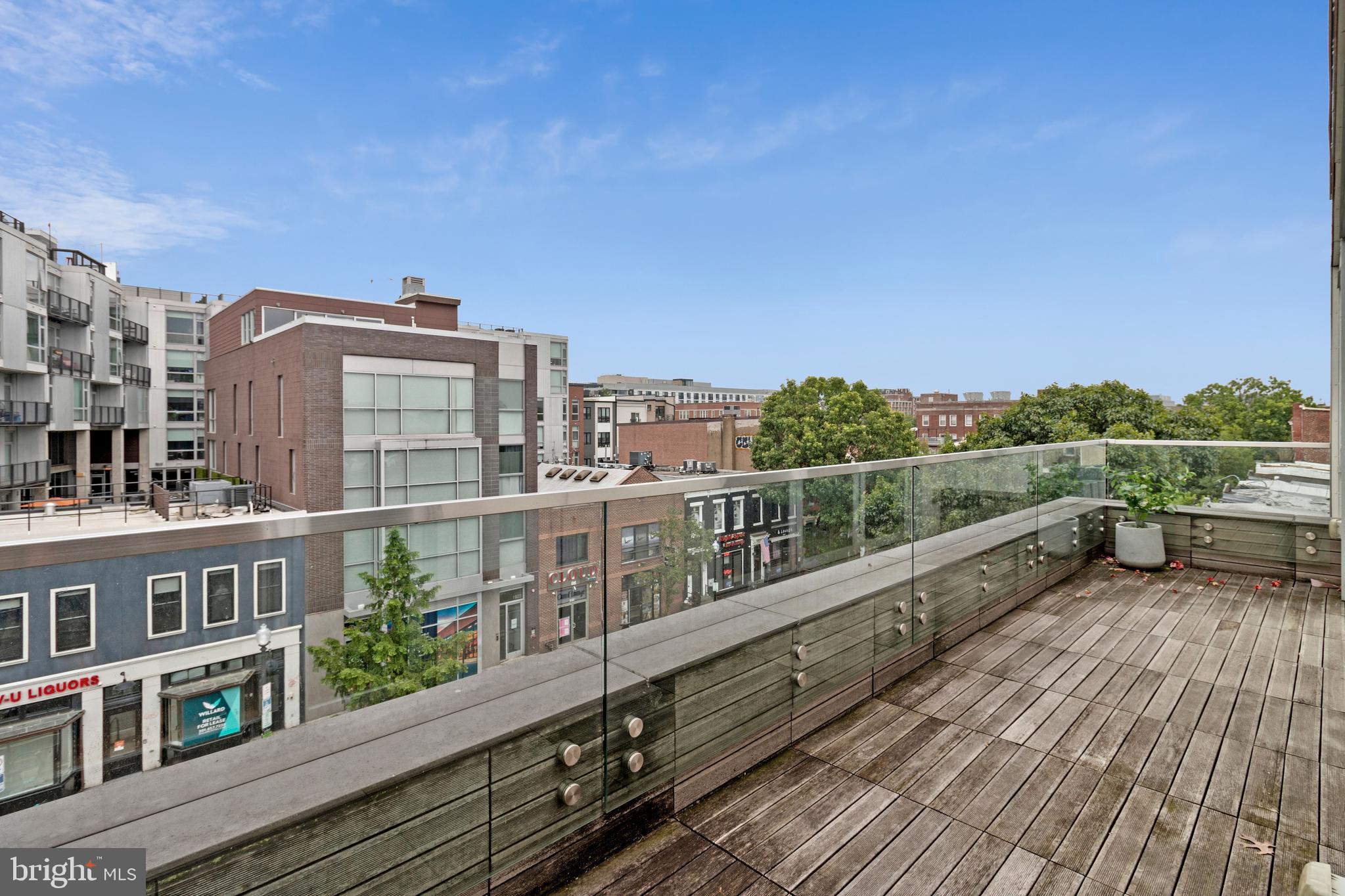 1932 9TH STREET NW R401