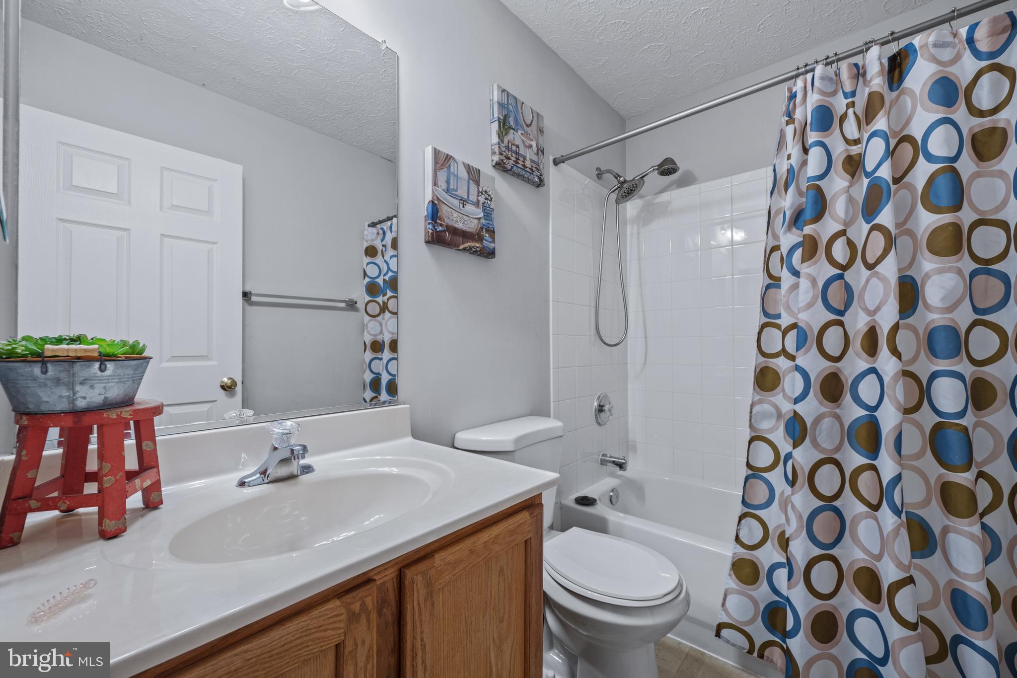 AUTUMN RUN - Residential