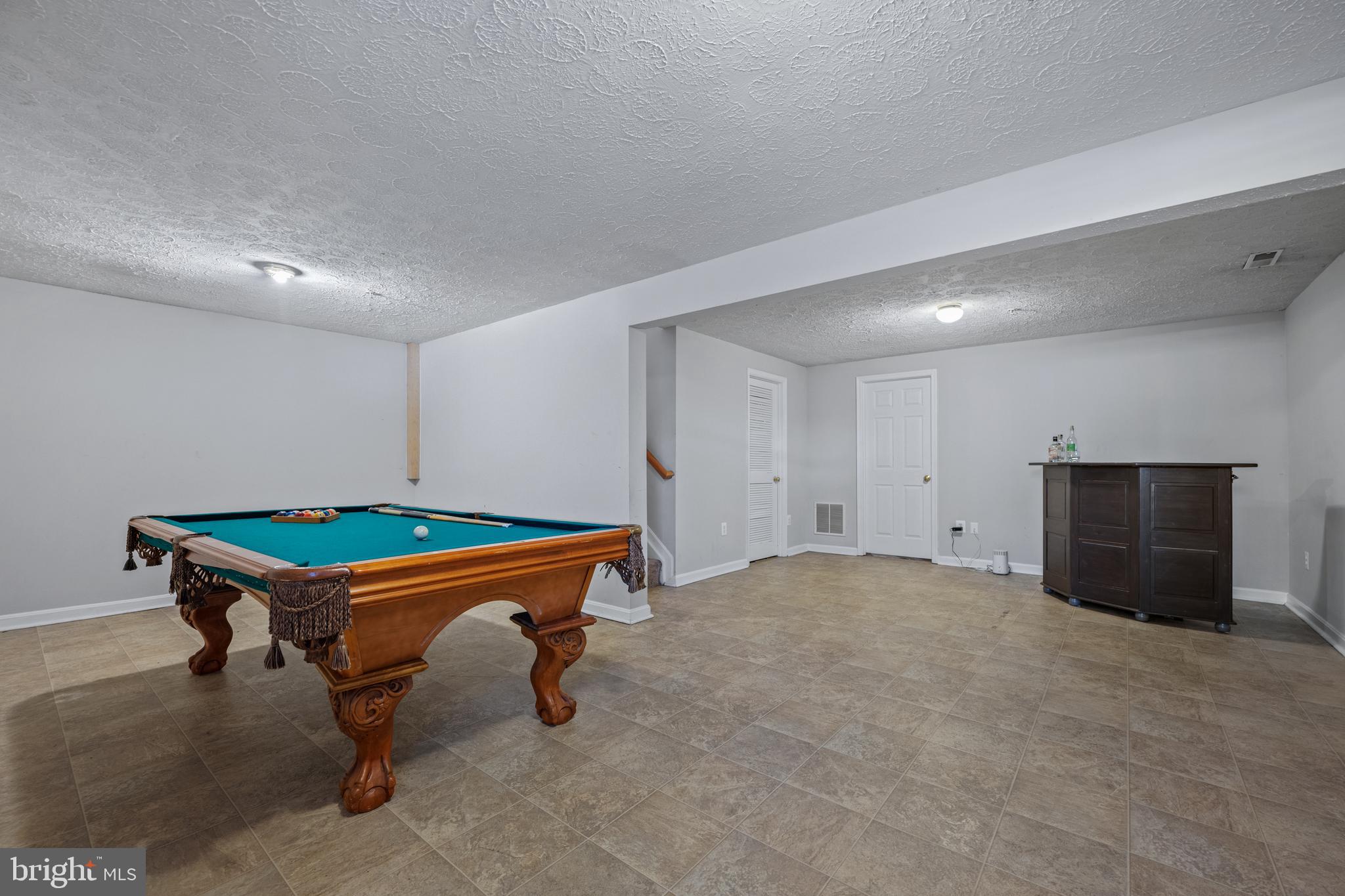 AUTUMN RUN - Residential