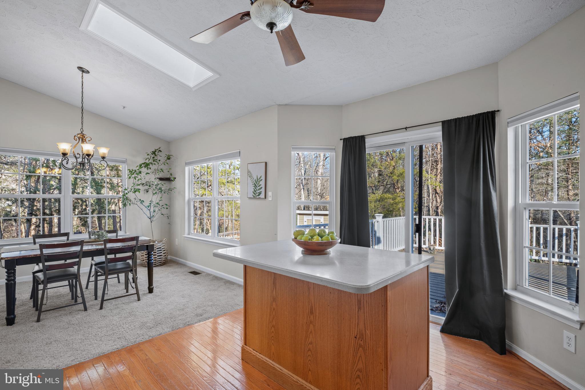 AUTUMN RUN - Residential