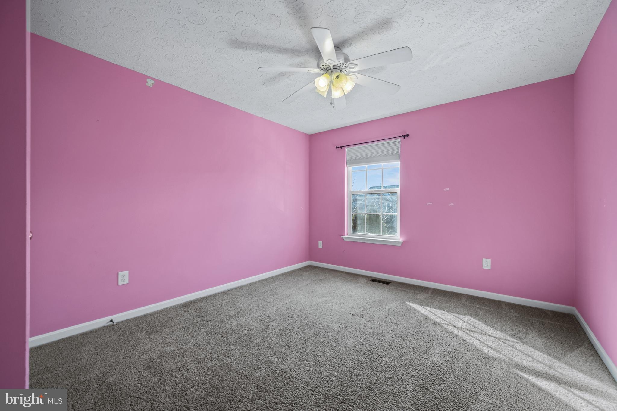 AUTUMN RUN - Residential