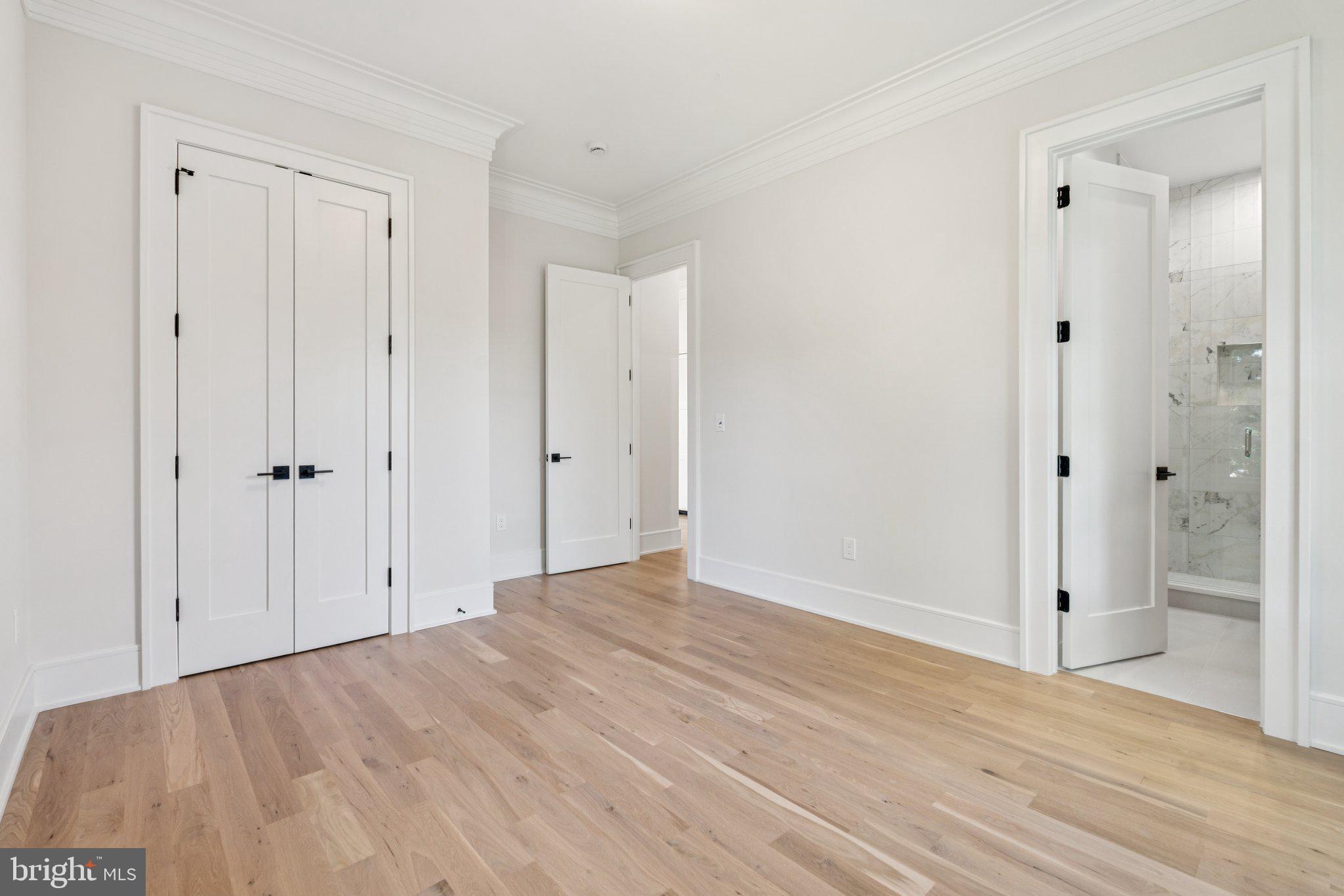 WILDWOOD MANOR - Residential