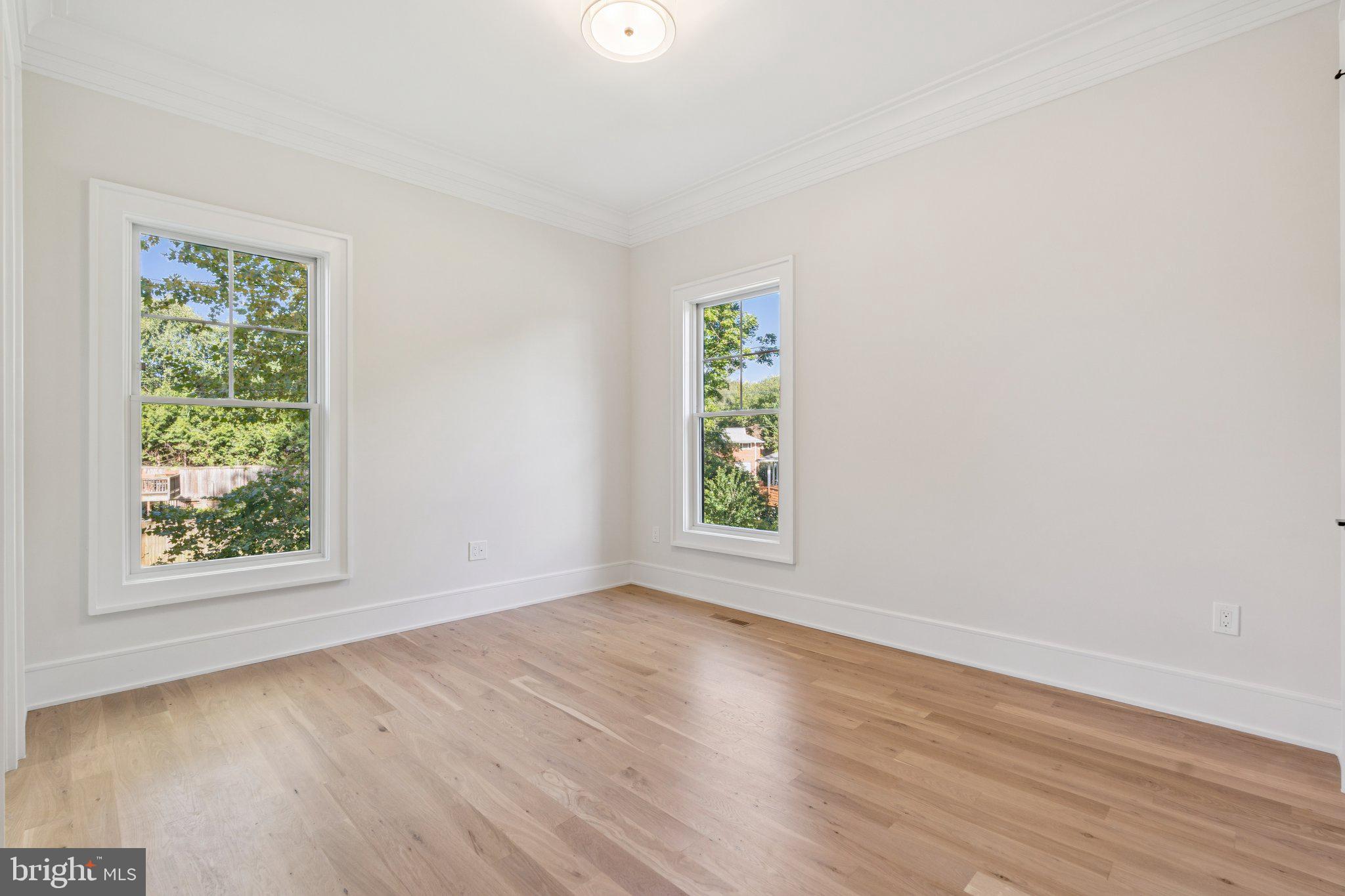 WILDWOOD MANOR - Residential