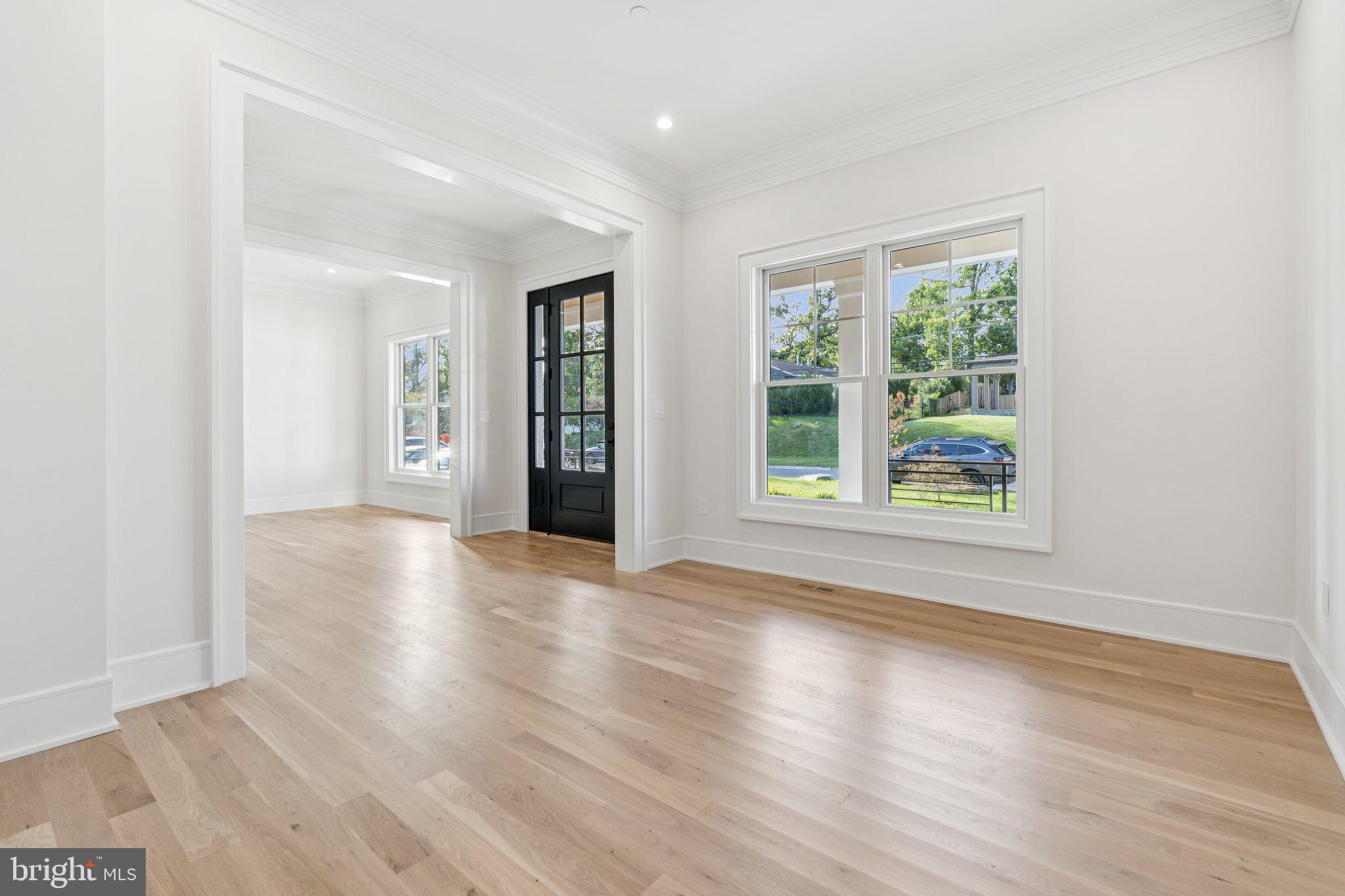 WILDWOOD MANOR - Residential