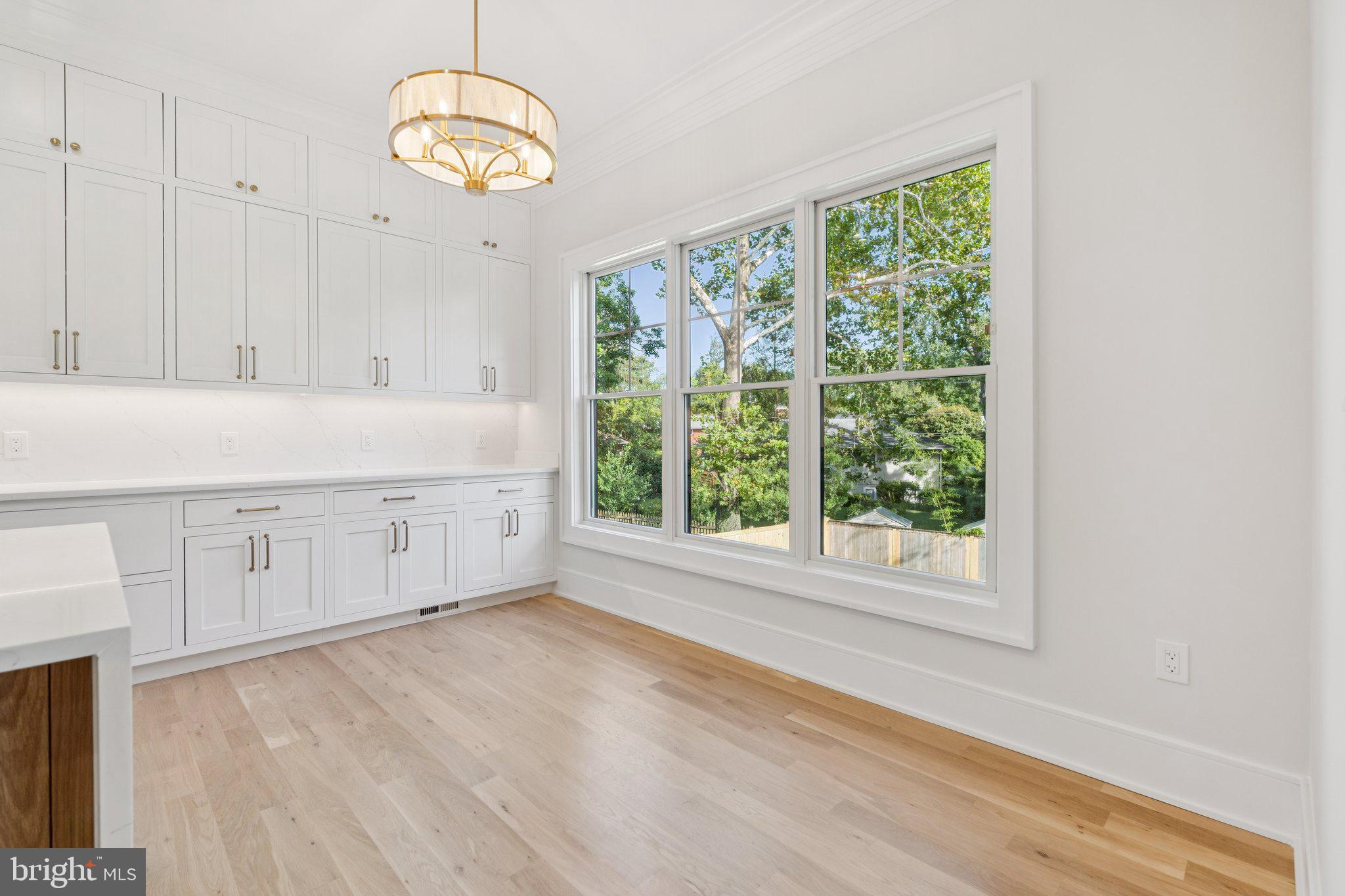 WILDWOOD MANOR - Residential