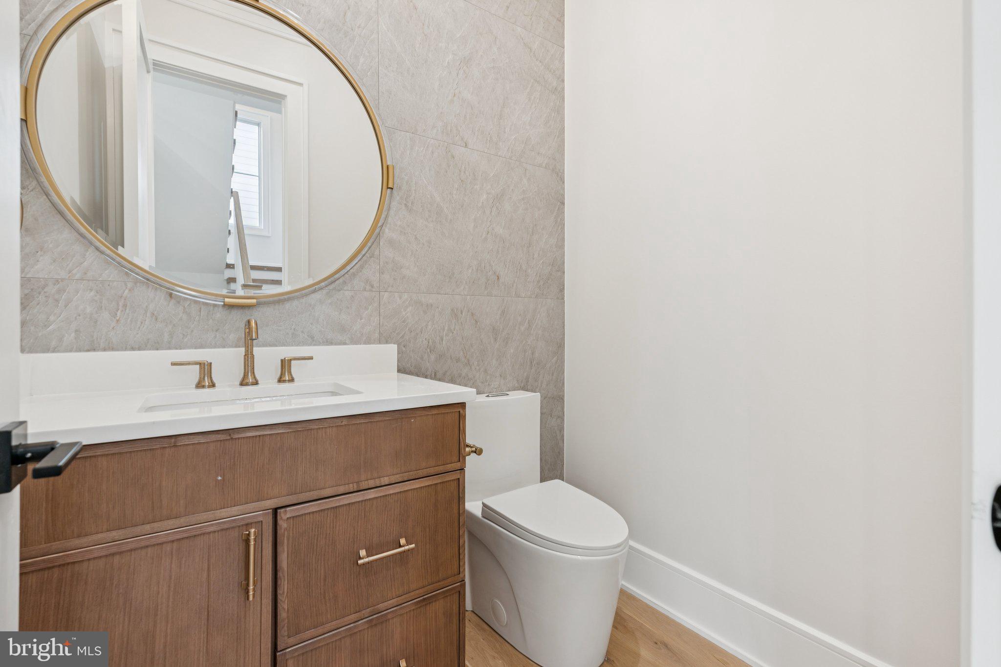 WILDWOOD MANOR - Residential