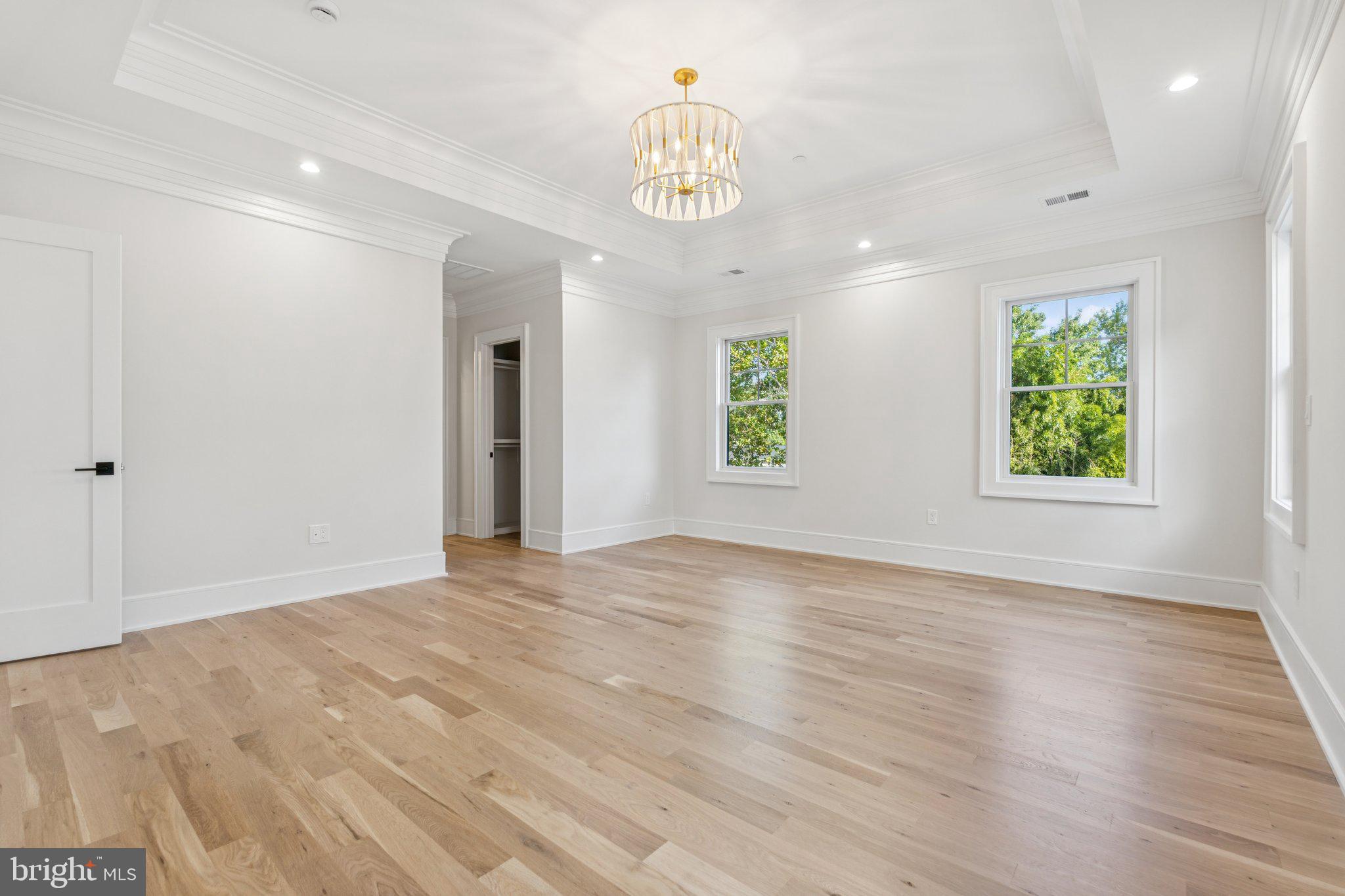 WILDWOOD MANOR - Residential