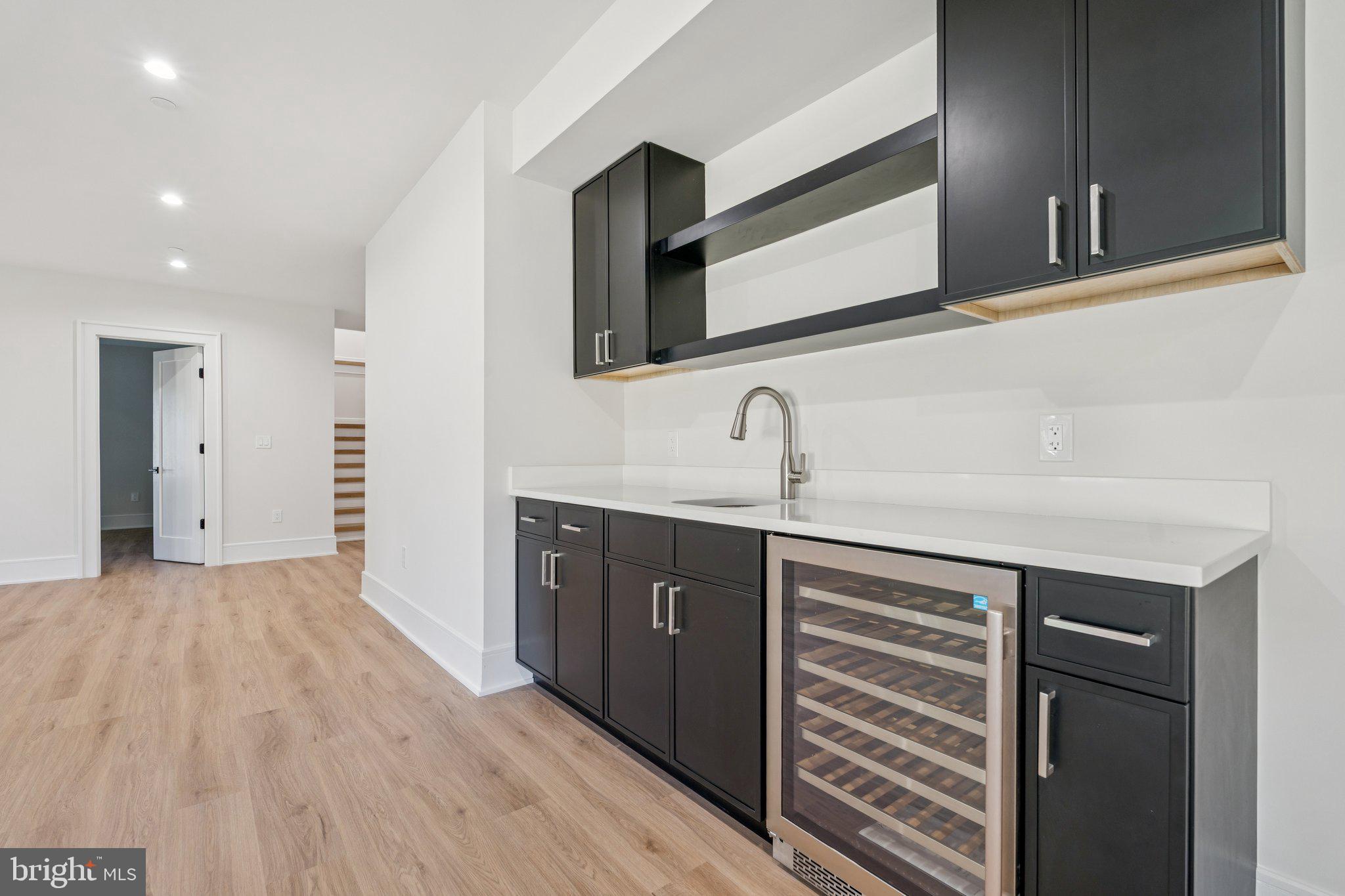 WILDWOOD MANOR - Residential