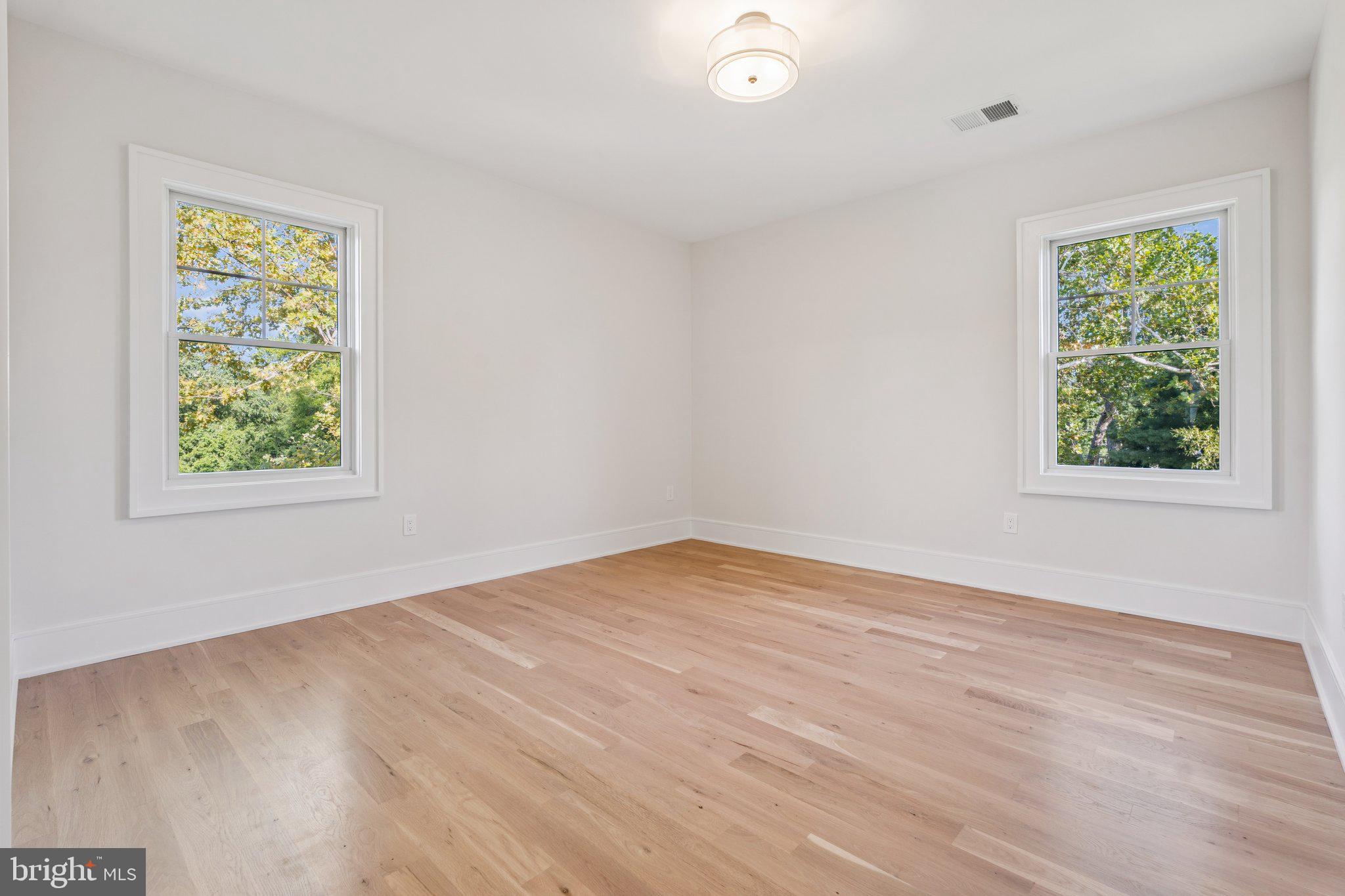 WILDWOOD MANOR - Residential