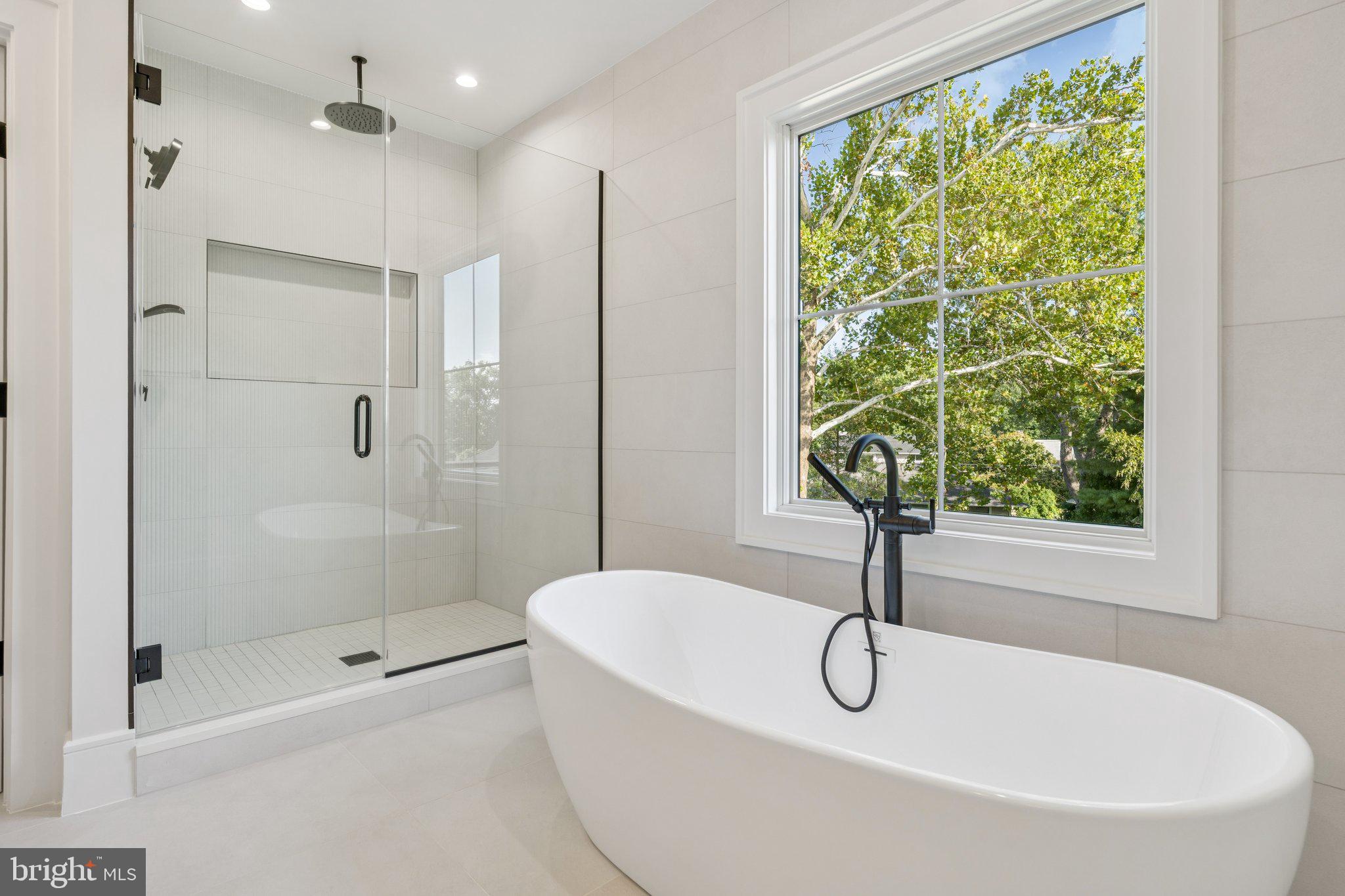 WILDWOOD MANOR - Residential