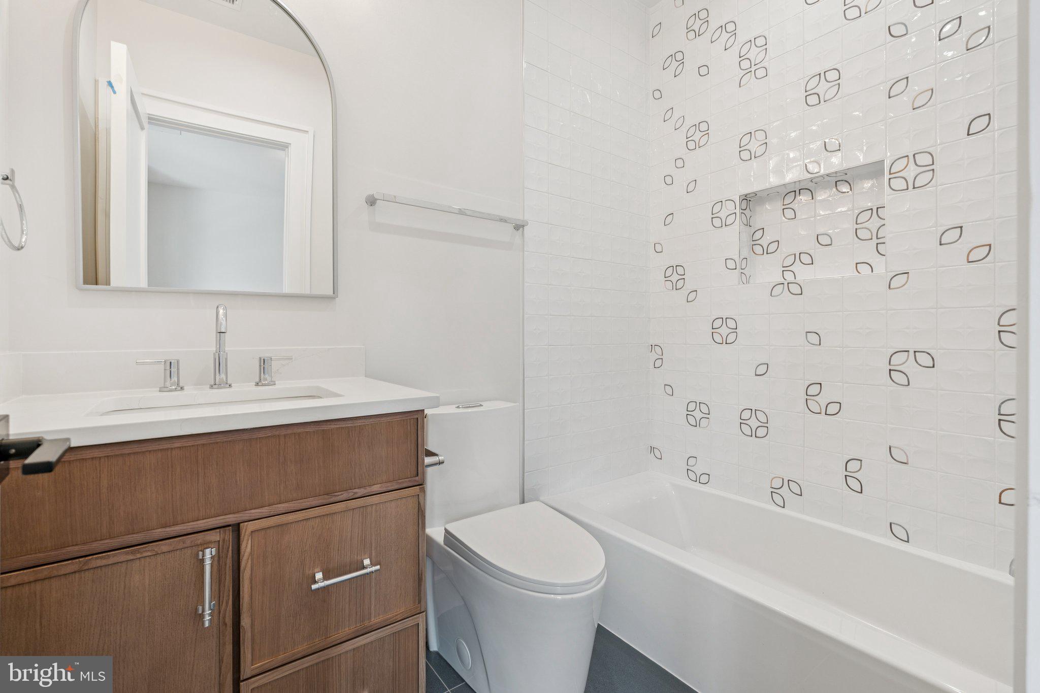 WILDWOOD MANOR - Residential