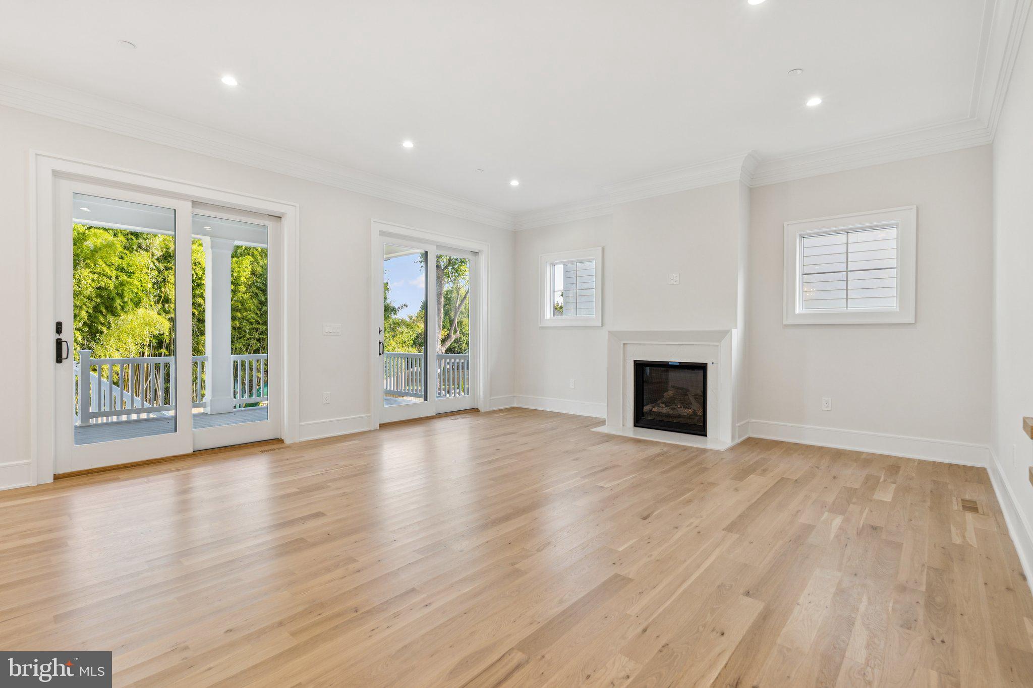 WILDWOOD MANOR - Residential