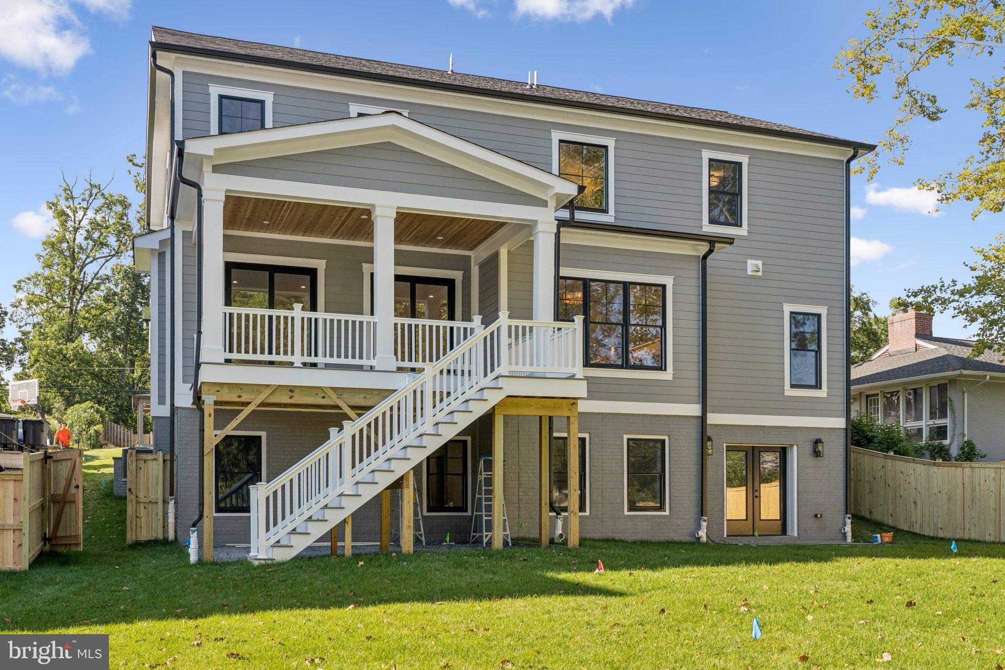 WILDWOOD MANOR - Residential