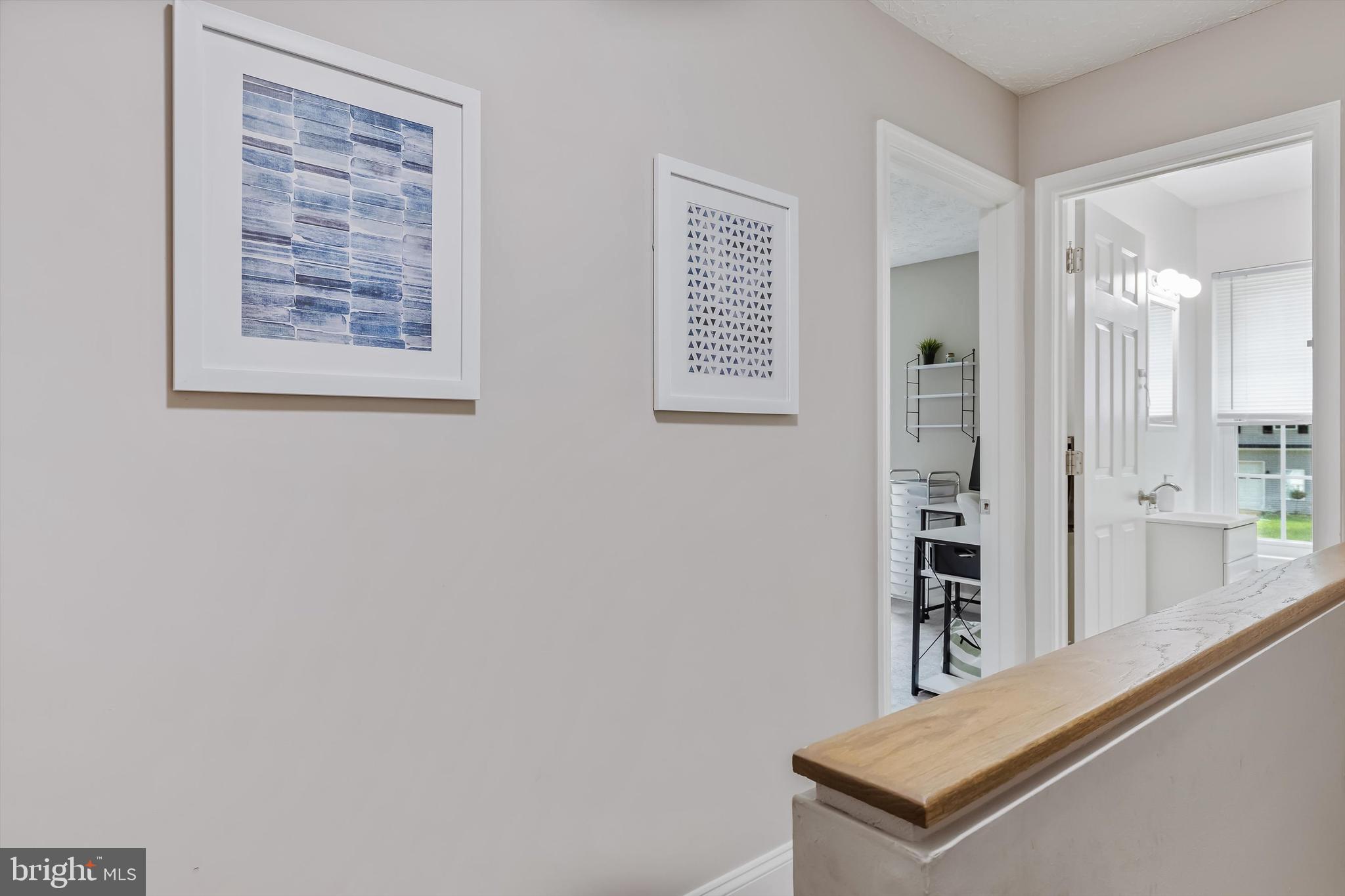 HUNTERS POINTE - Residential