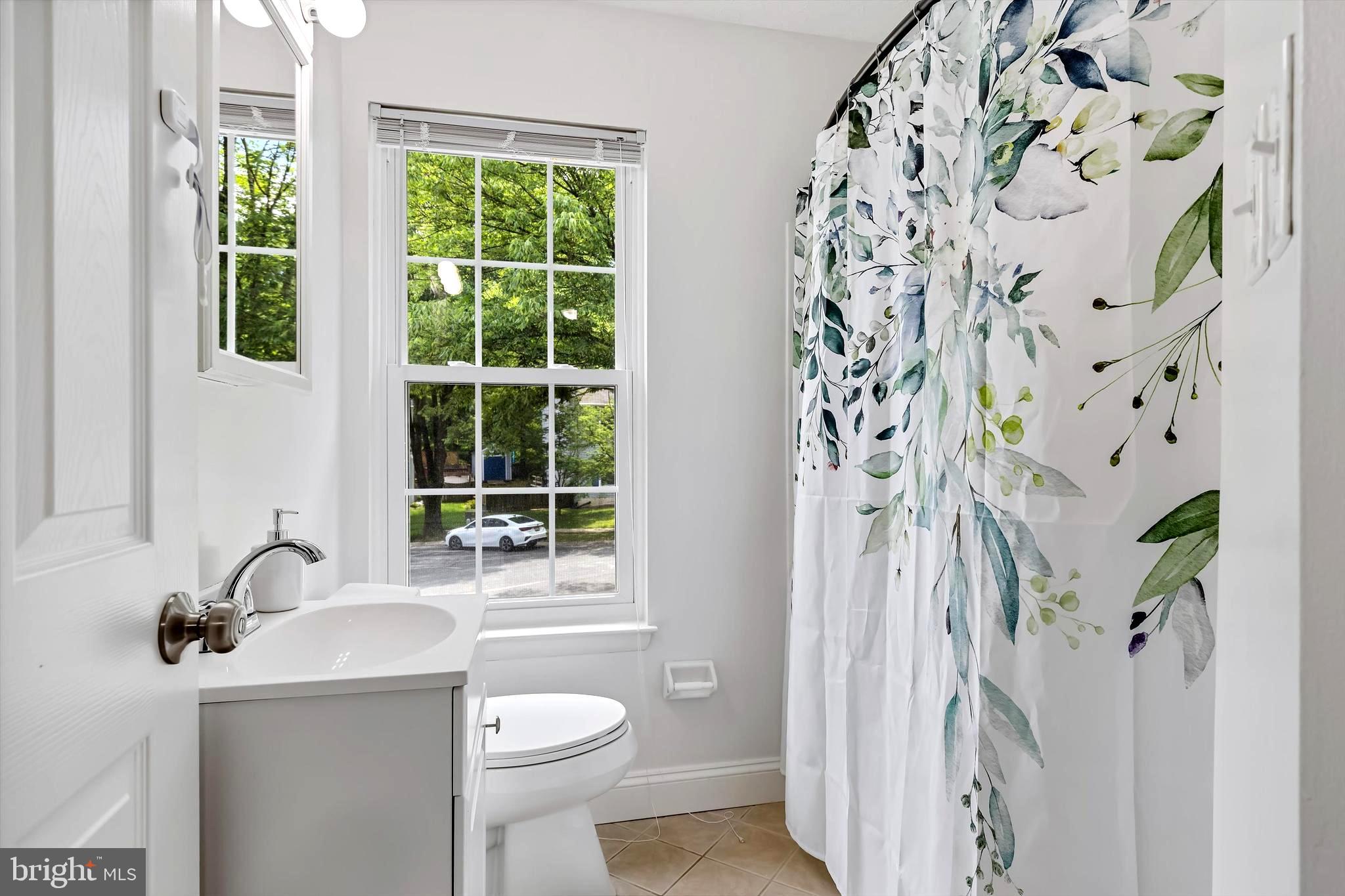 HUNTERS POINTE - Residential