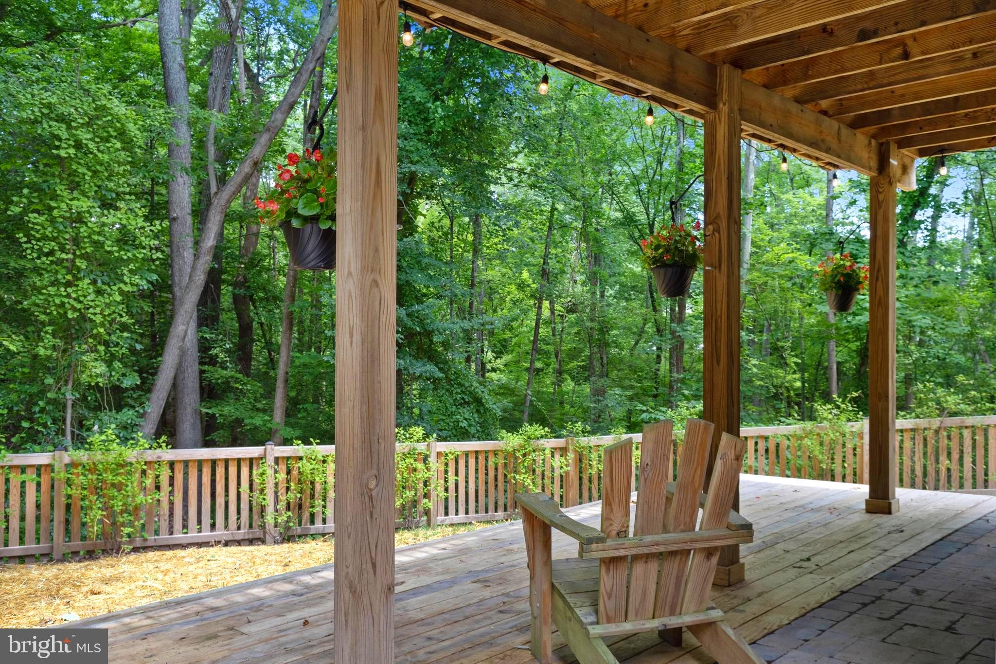 HUNTERS POINTE - Residential