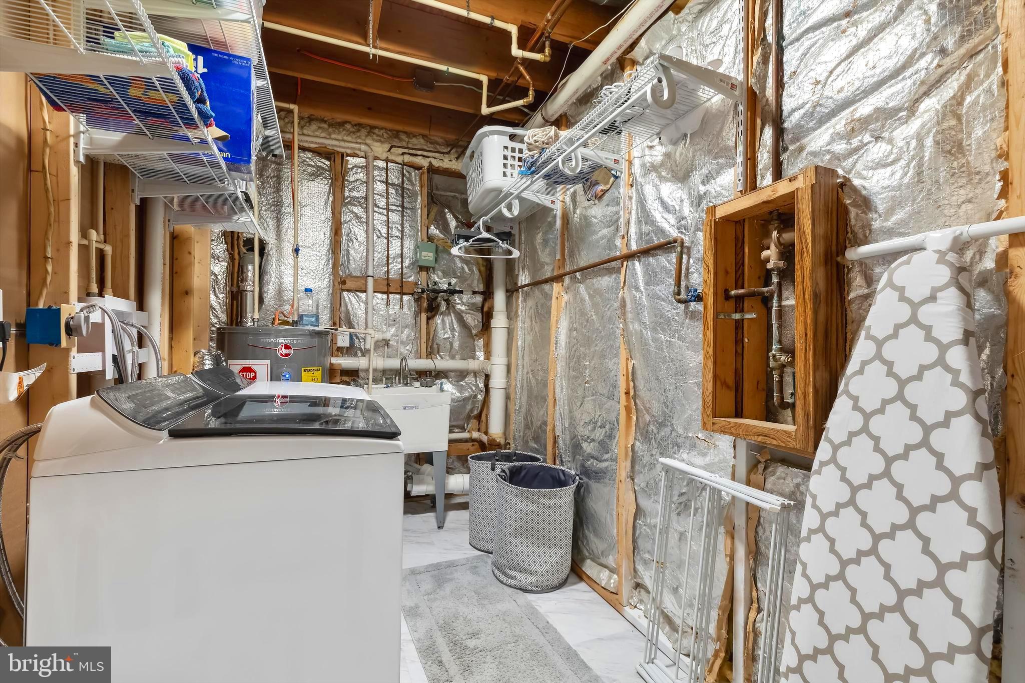 HUNTERS POINTE - Residential