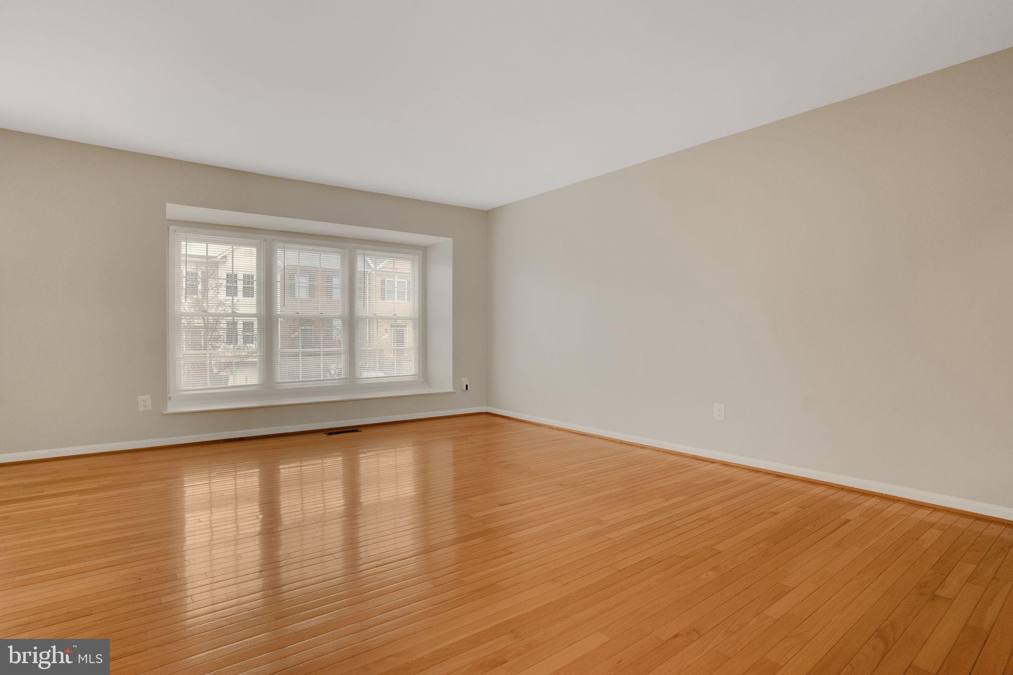 LIFESTYLE AT SULLY STATION - Residential Lease