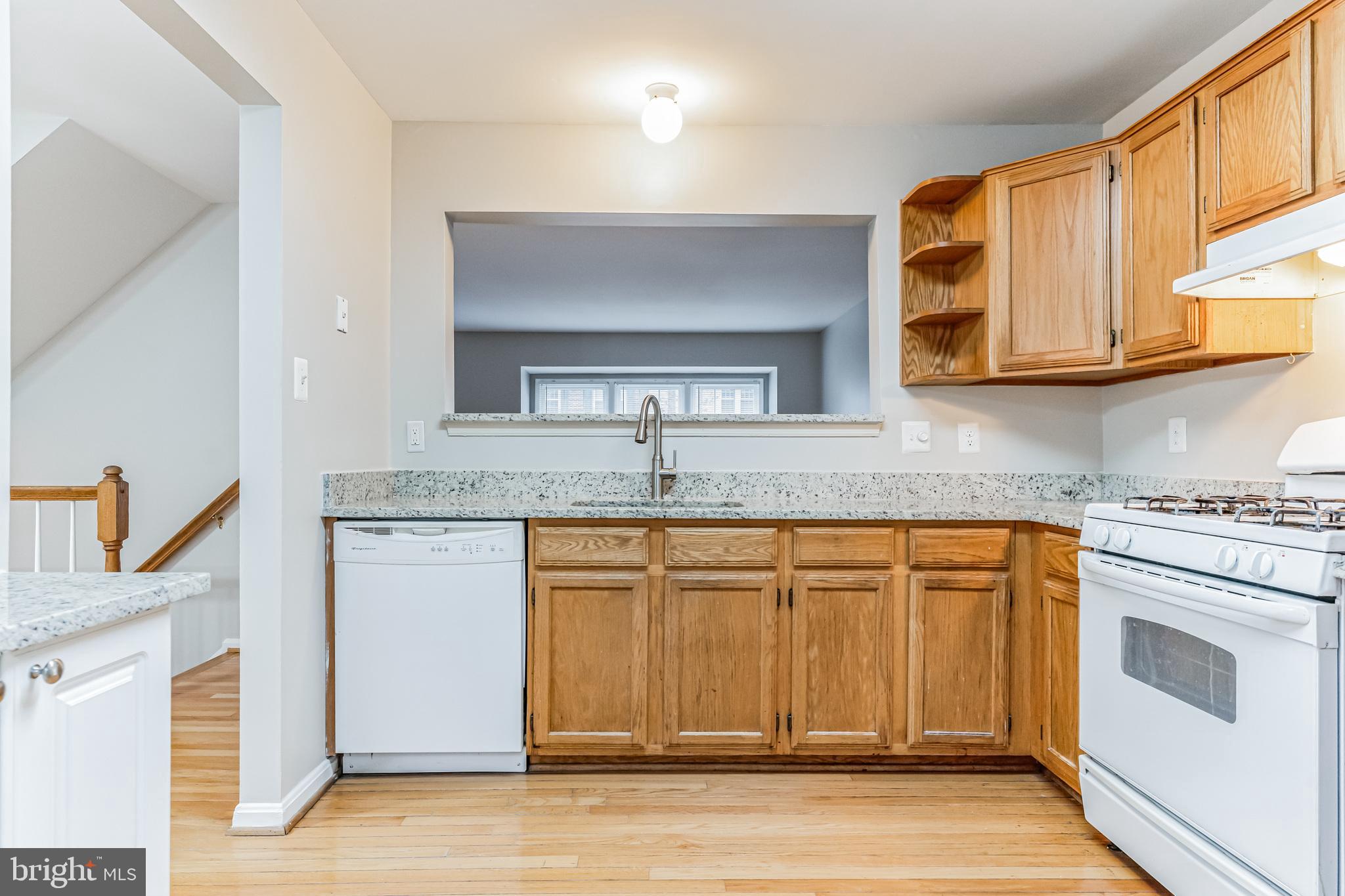 LIFESTYLE AT SULLY STATION - Residential Lease