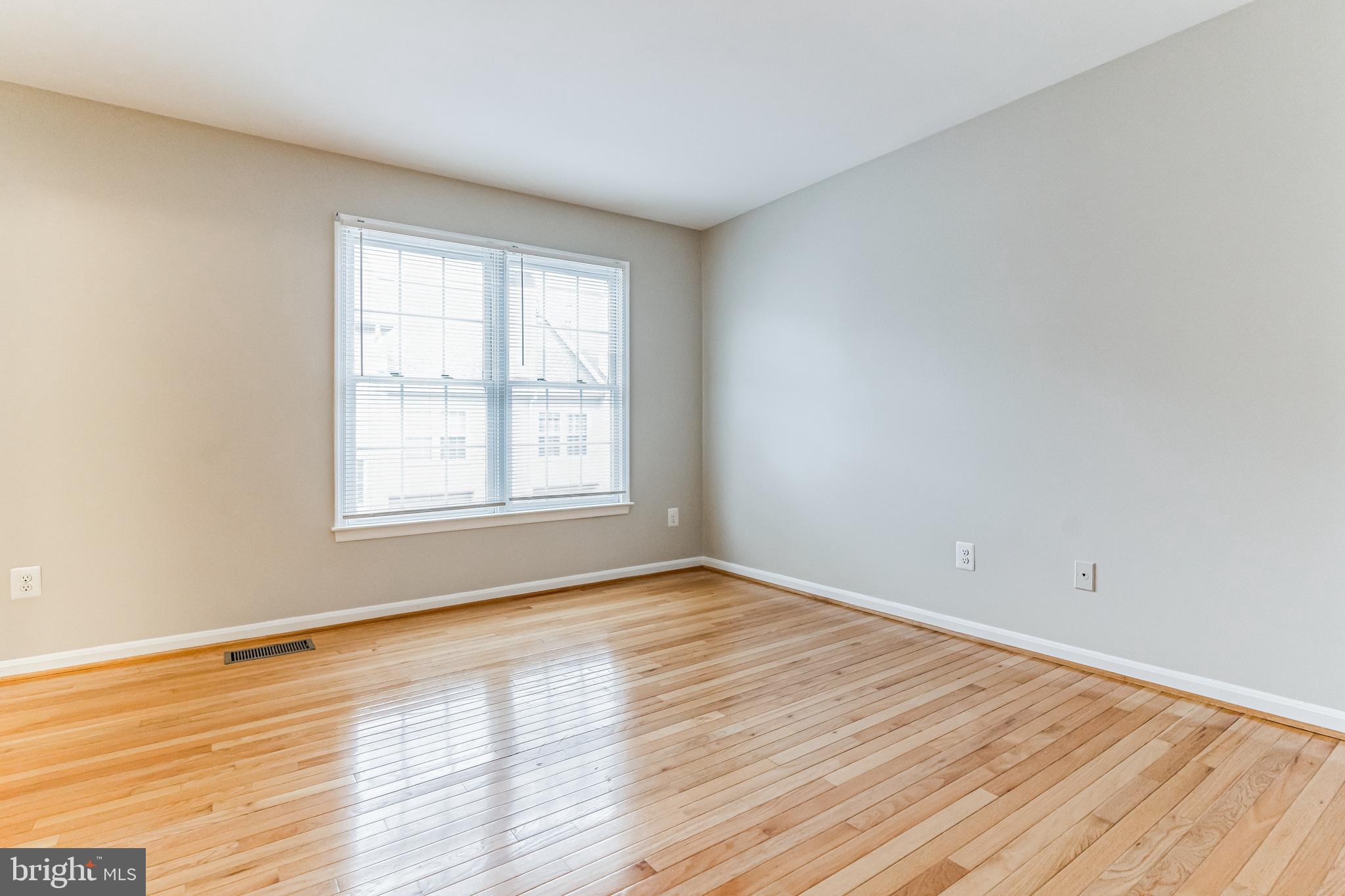 LIFESTYLE AT SULLY STATION - Residential Lease