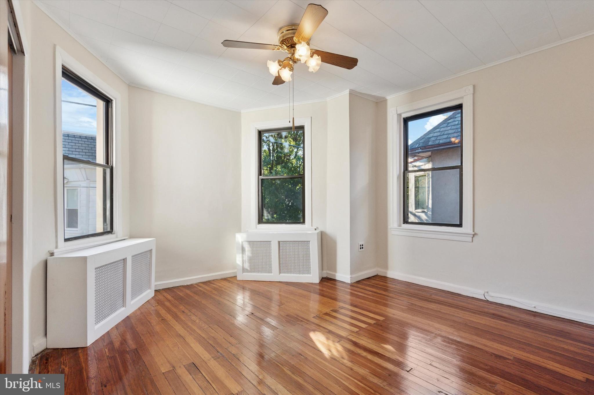 GIRARD ESTATES - Residential