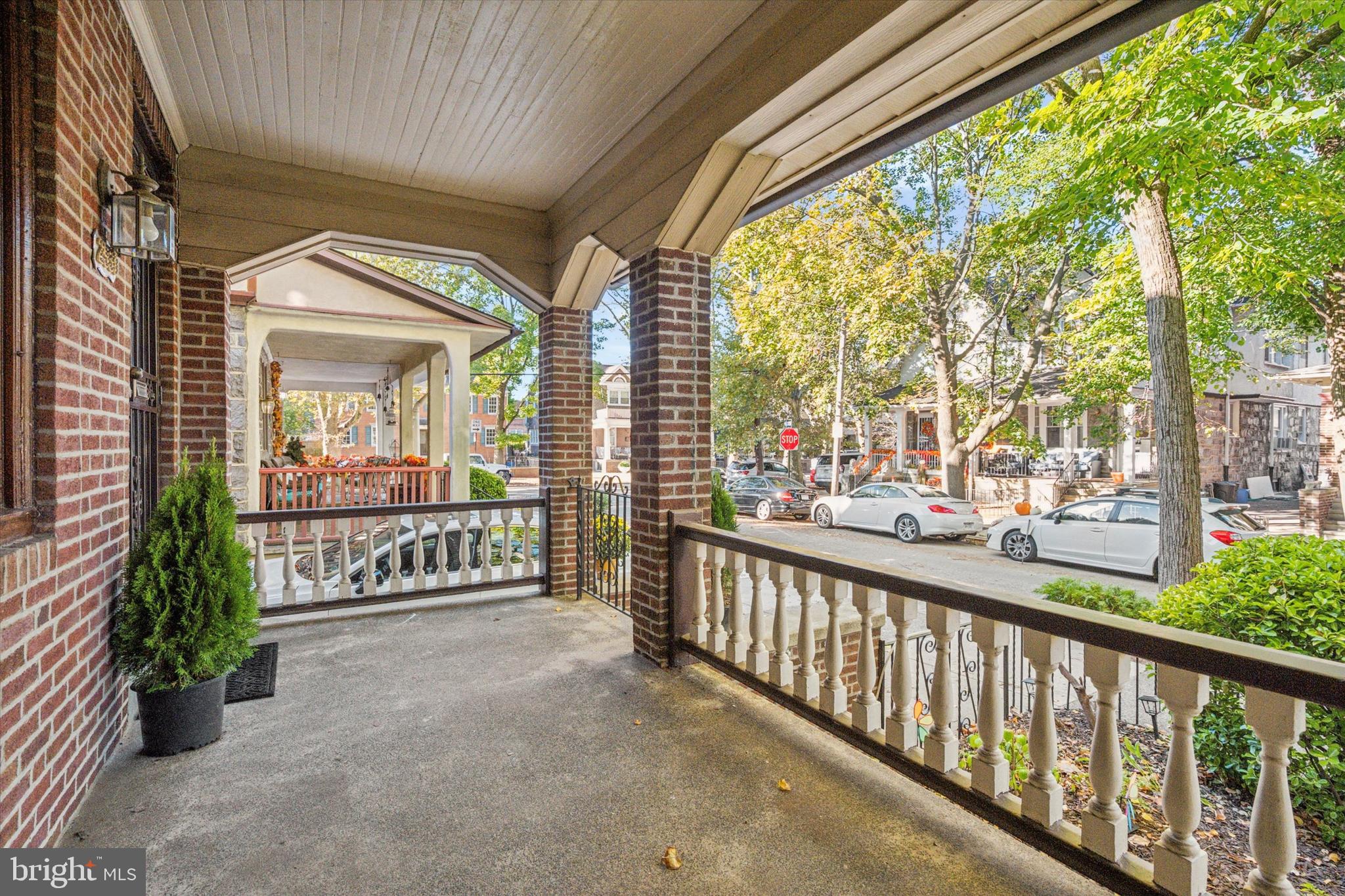 GIRARD ESTATES - Residential